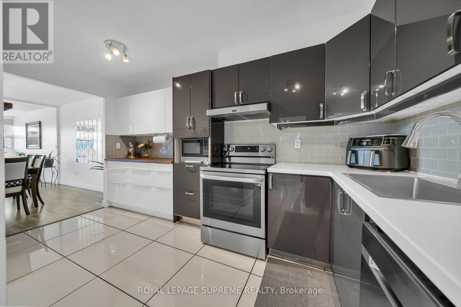 910 - 75 Emmett Avenue, Toronto, Ontario  M6M 5A7 - Photo 39 - W13005716