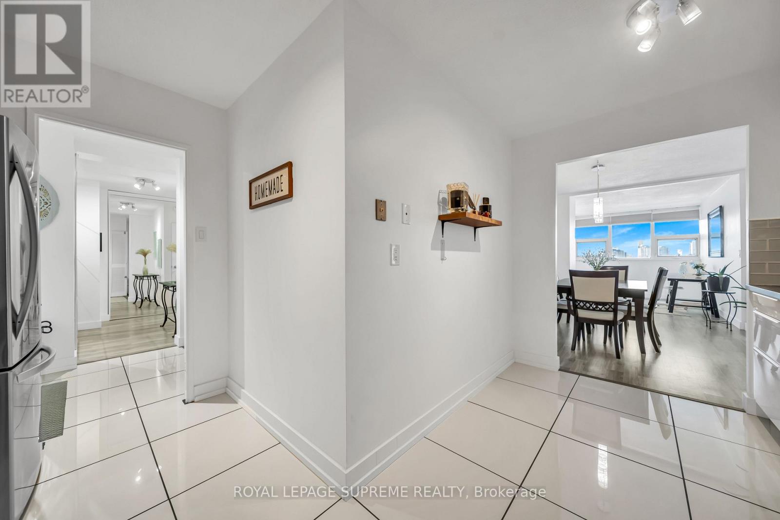 910 - 75 Emmett Avenue, Toronto, Ontario  M6M 5A7 - Photo 41 - W13005716