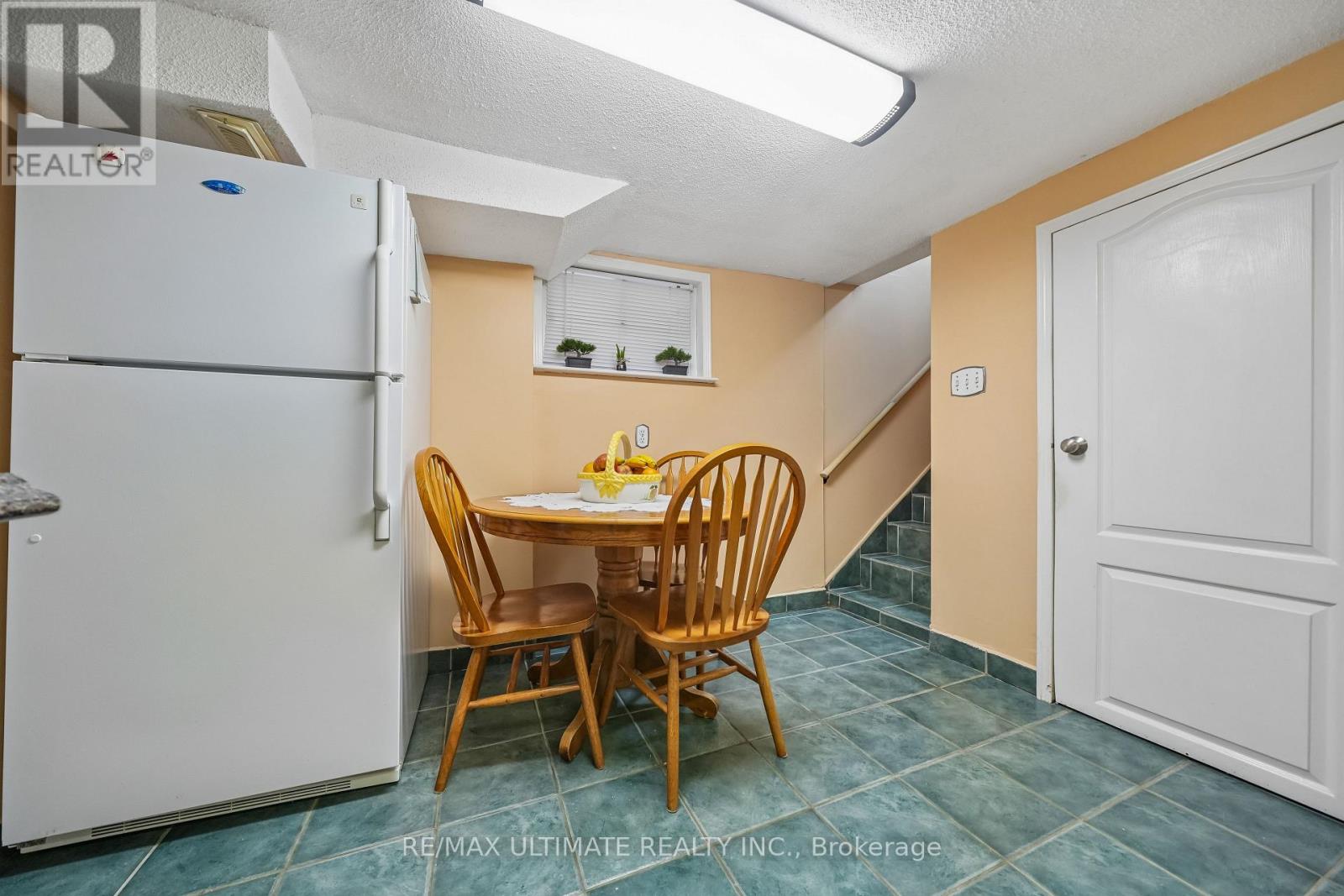 53 Gilbert Avenue, Toronto, Ontario  M6E 4W2 - Photo 14 - W13005718