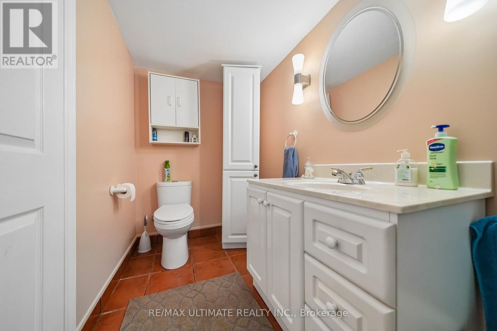 53 Gilbert Avenue, Toronto, Ontario  M6E 4W2 - Photo 19 - W13005718