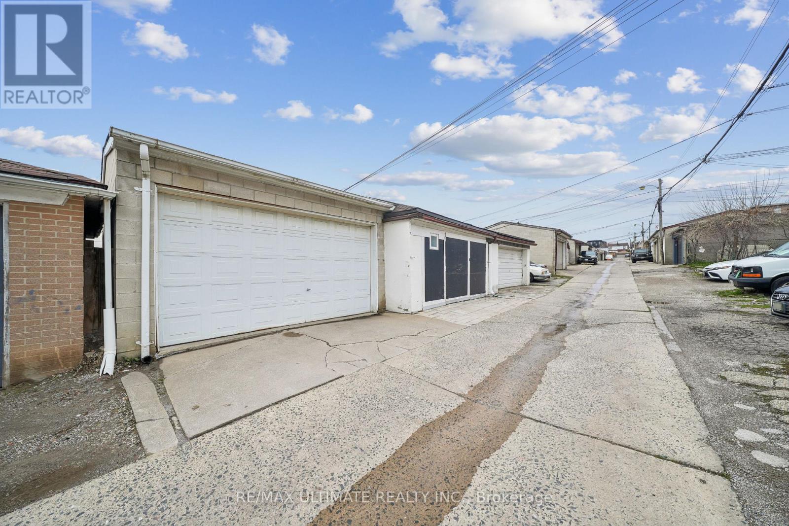 53 Gilbert Avenue, Toronto, Ontario  M6E 4W2 - Photo 23 - W13005718