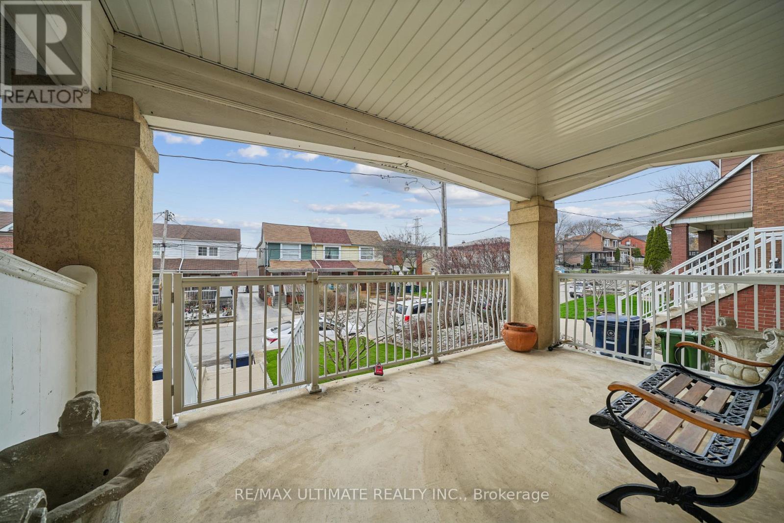 53 Gilbert Avenue, Toronto, Ontario  M6E 4W2 - Photo 4 - W13005718