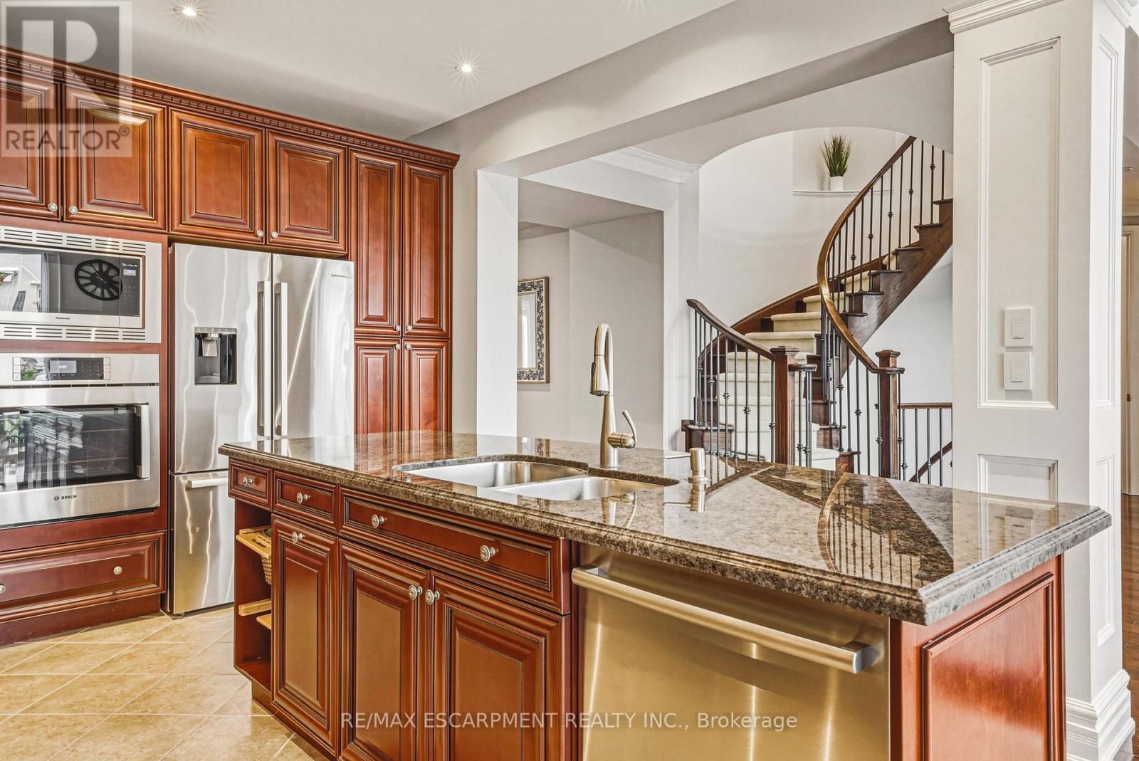 425 Burloak Drive, Oakville, Ontario  L6L 6W8 - Photo 14 - W13005722