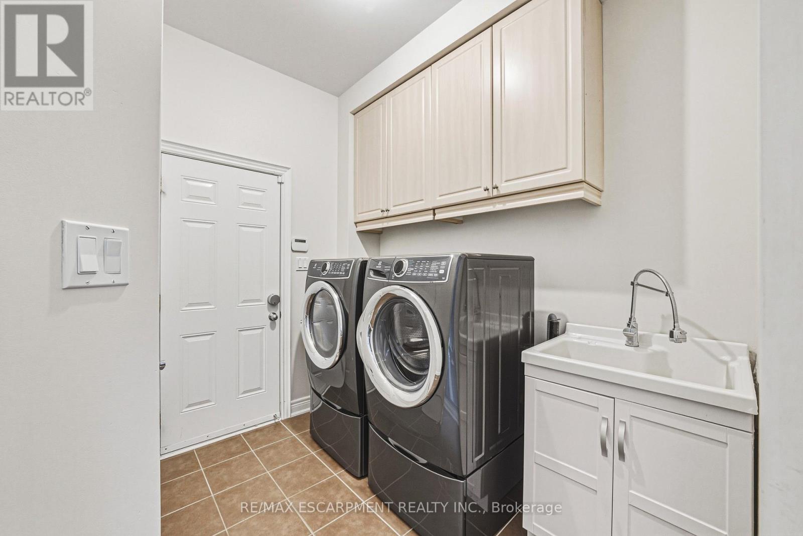 425 Burloak Drive, Oakville, Ontario  L6L 6W8 - Photo 21 - W13005722