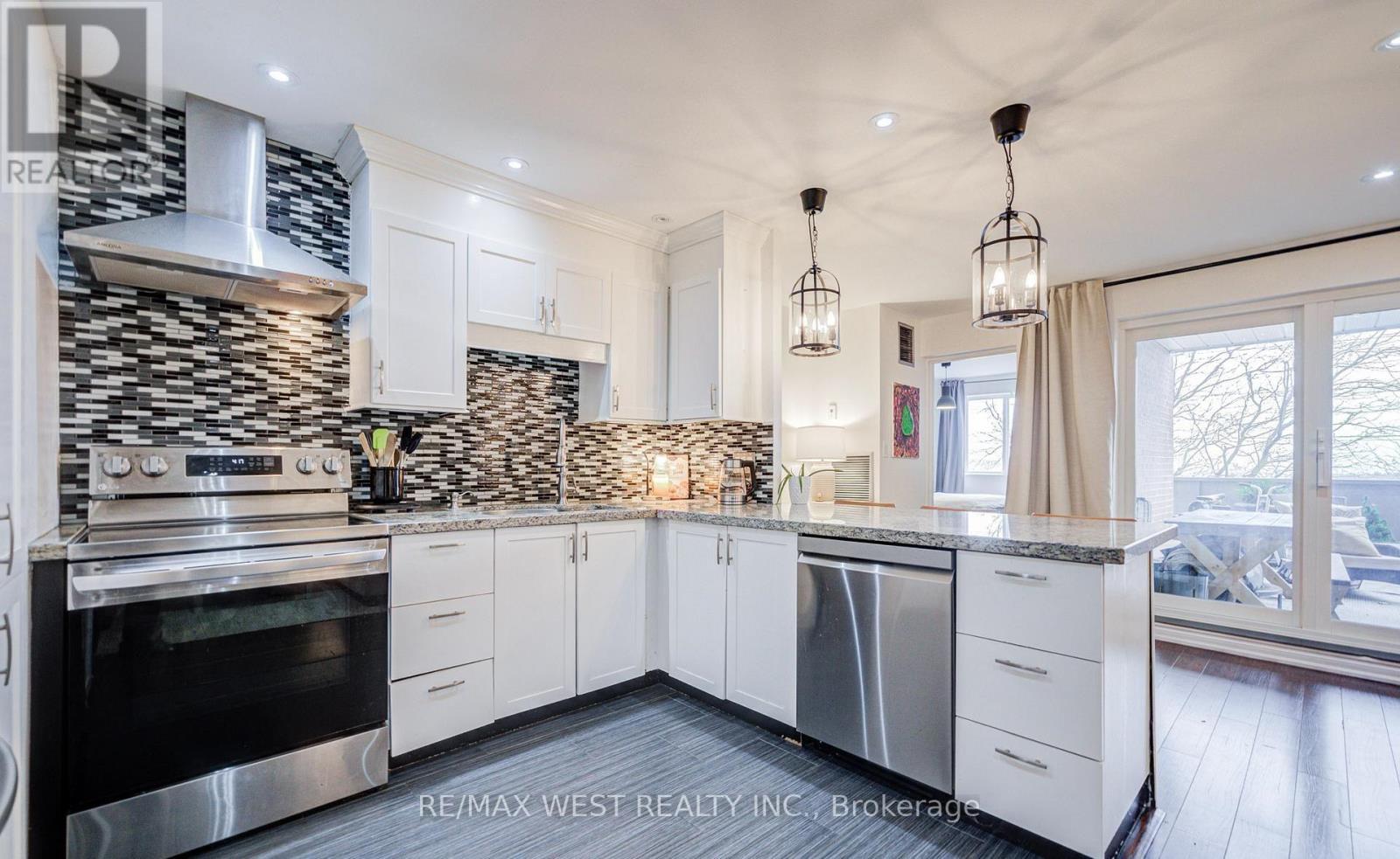 320 - 3025 The Credit Woodlands Drive, Mississauga, Ontario  L5C 2V3 - Photo 11 - W13005732