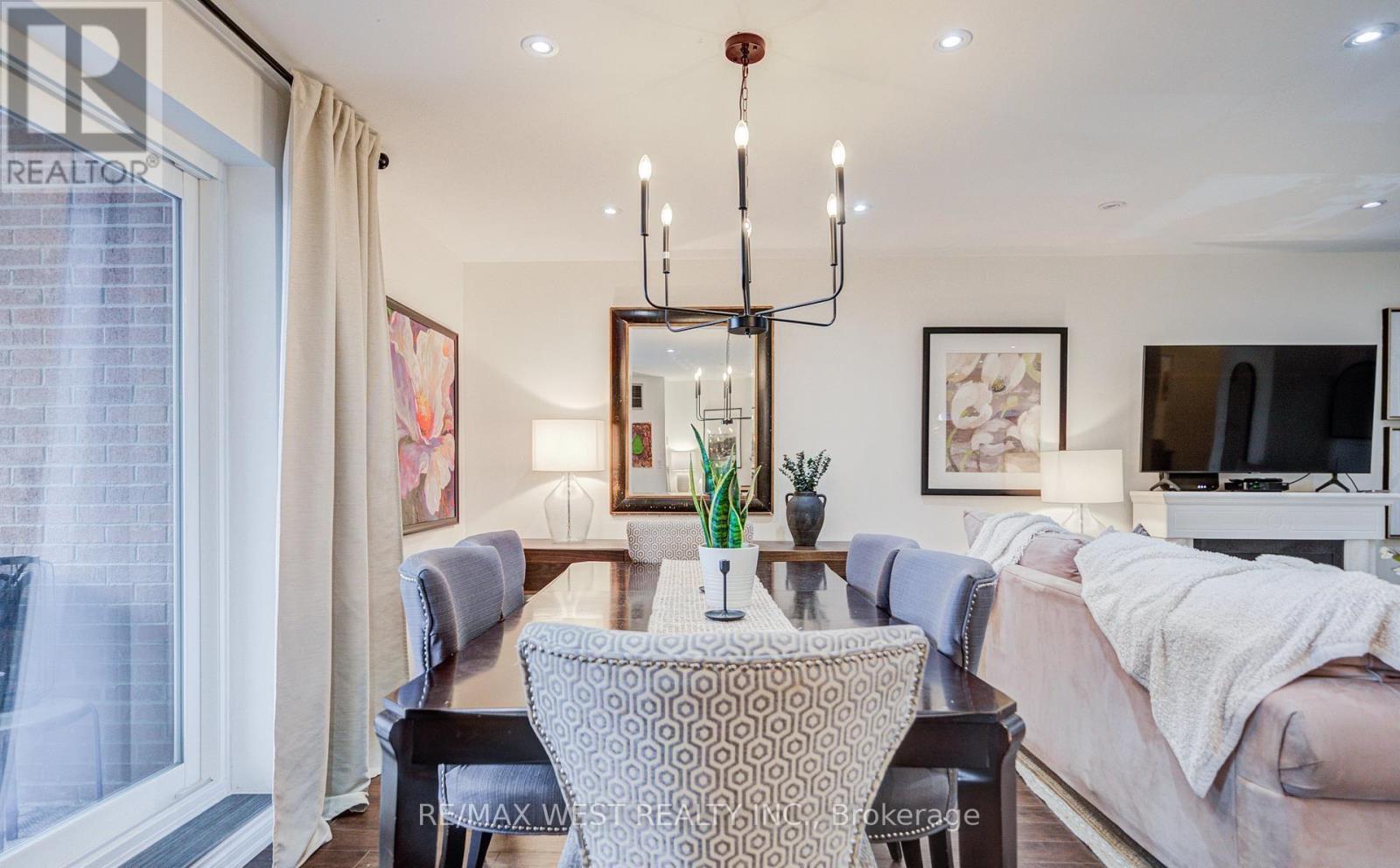 320 - 3025 The Credit Woodlands Drive, Mississauga, Ontario  L5C 2V3 - Photo 5 - W13005732