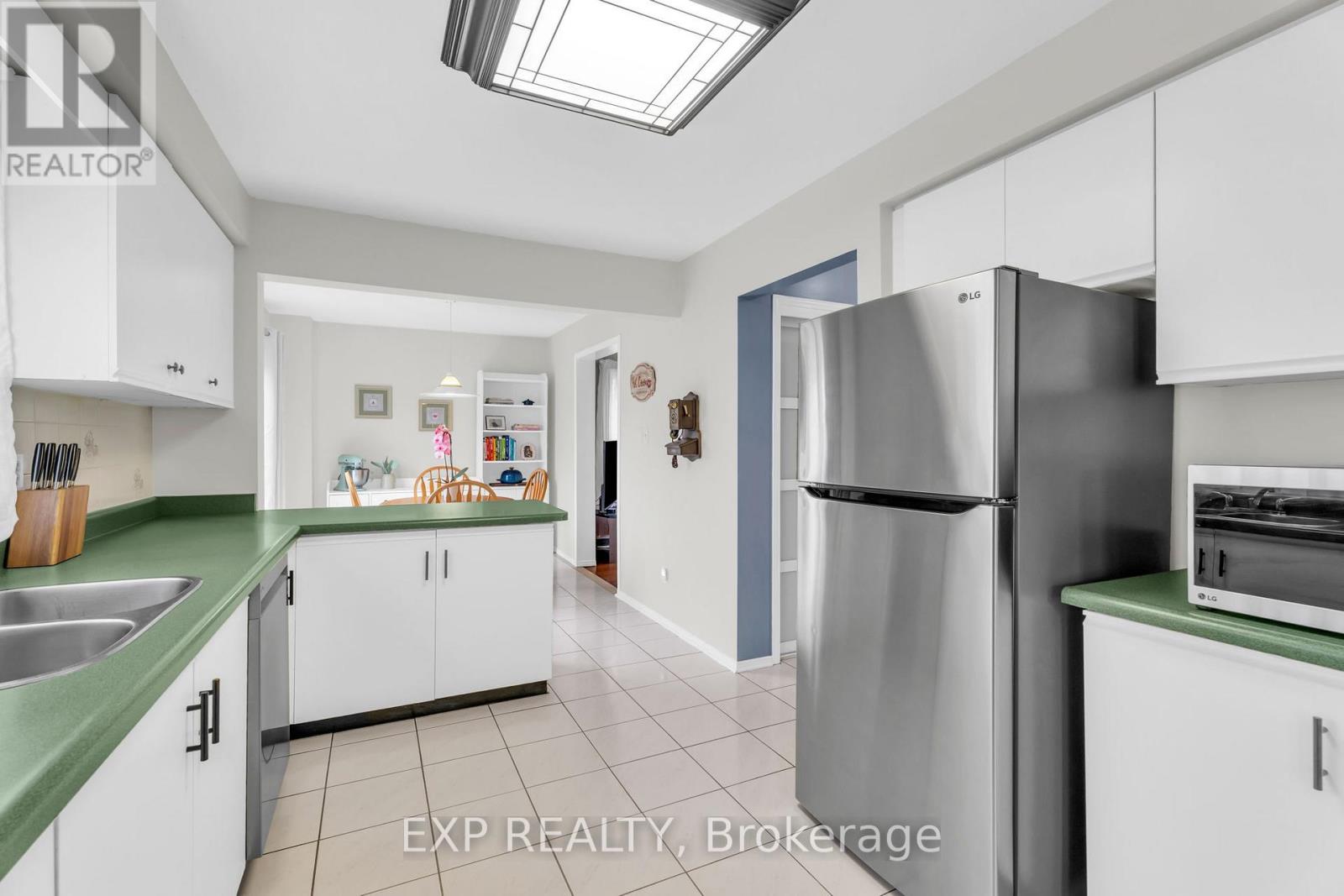 22 Bristol Avenue, Brampton, Ontario  L6X 2B3 - Photo 14 - W13005798