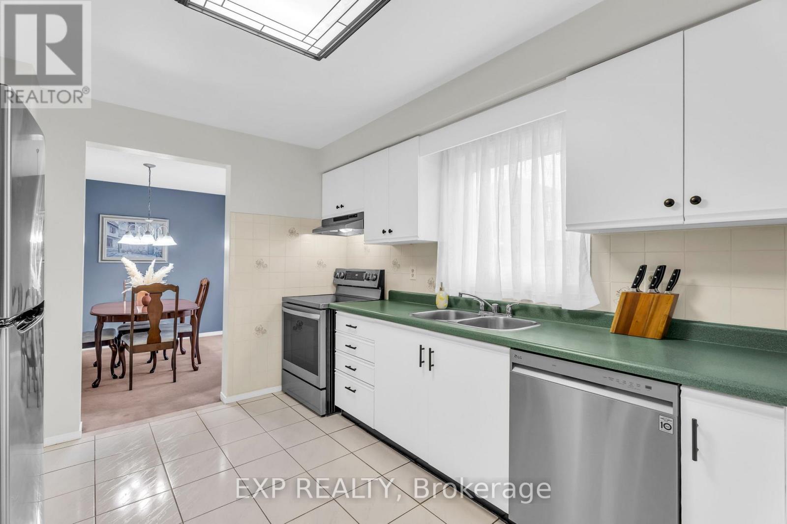 22 Bristol Avenue, Brampton, Ontario  L6X 2B3 - Photo 16 - W13005798