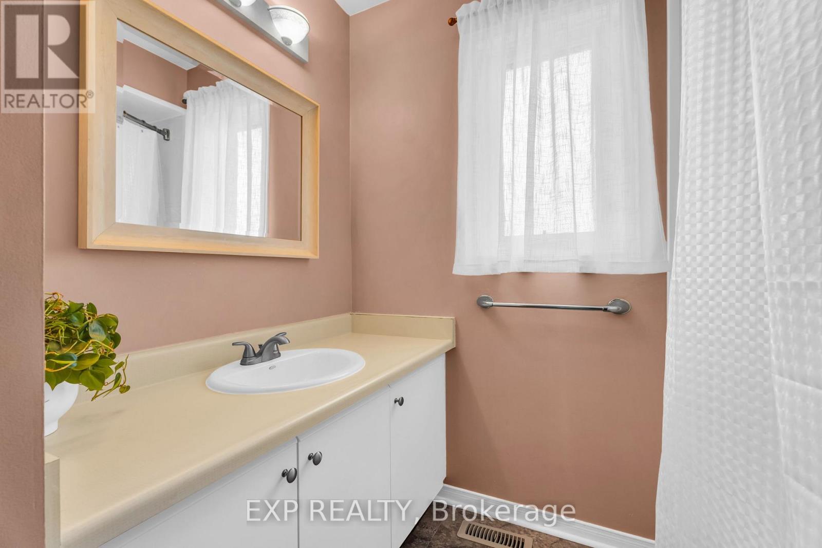 22 Bristol Avenue, Brampton, Ontario  L6X 2B3 - Photo 29 - W13005798