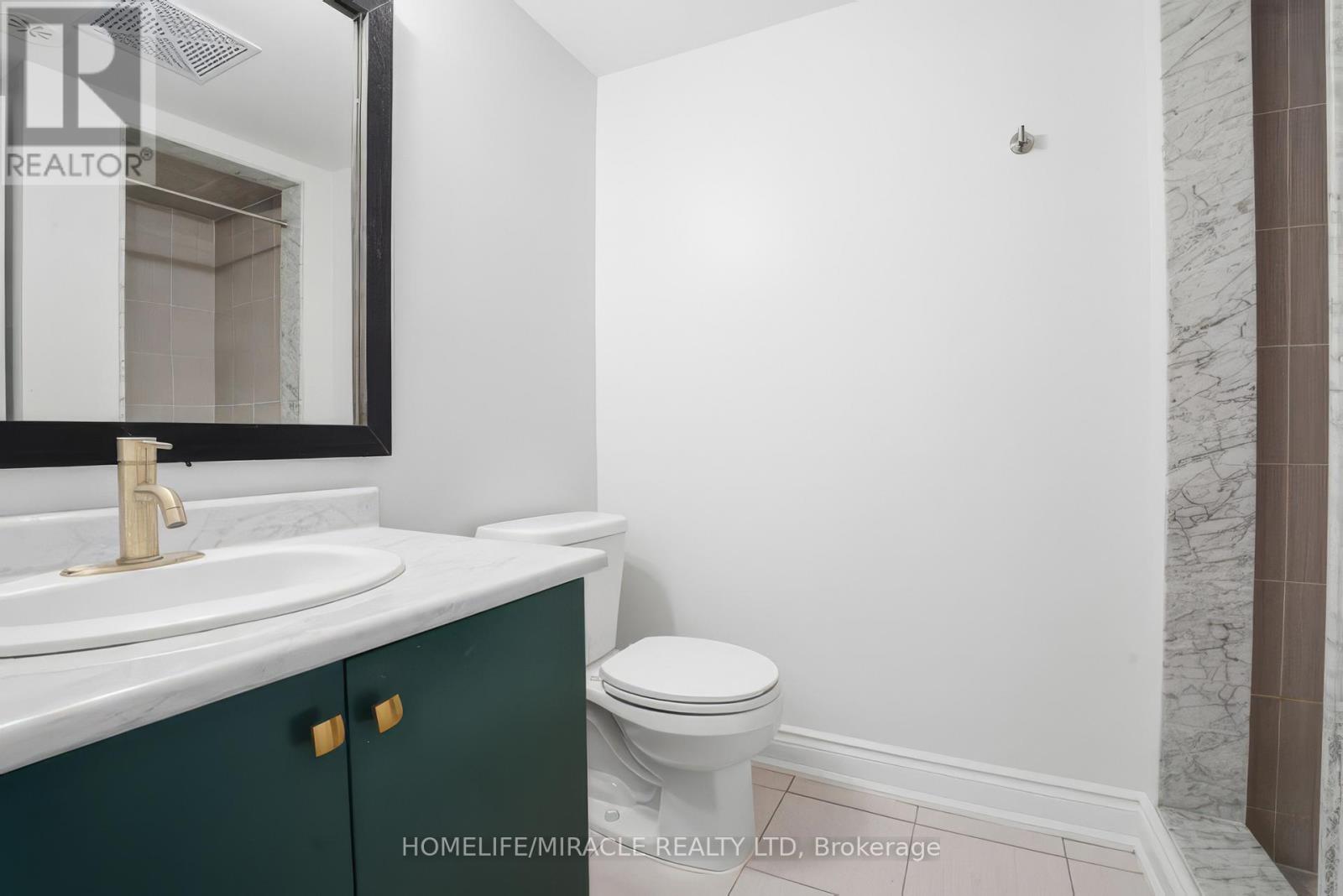 8-01 - 2420 Baronwood Drive, Oakville, Ontario  L6M 0X6 - Photo 18 - W13005812