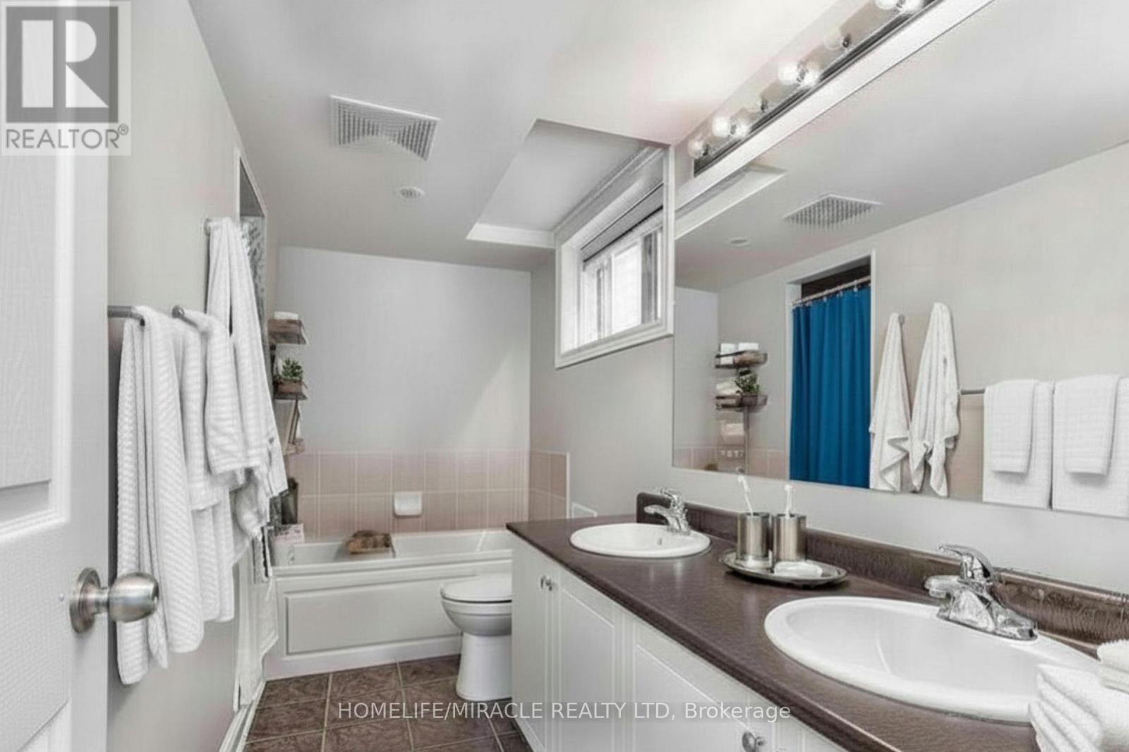 8-01 - 2420 Baronwood Drive, Oakville, Ontario  L6M 0X6 - Photo 19 - W13005812