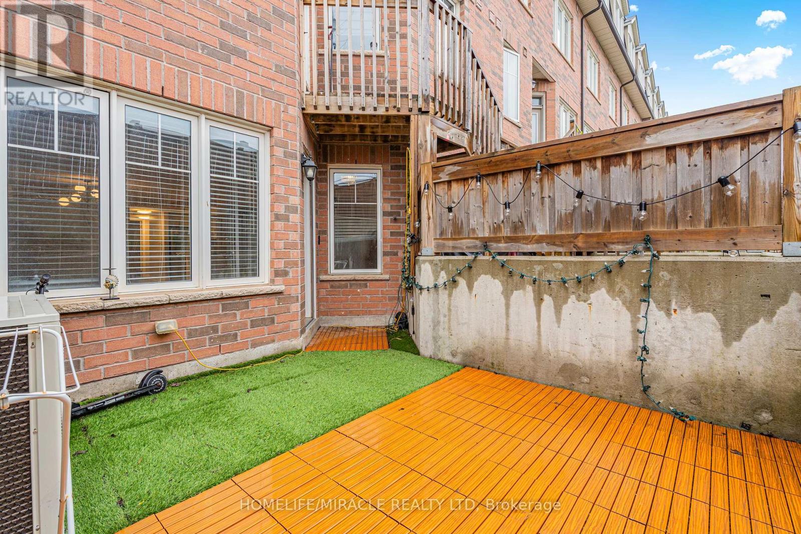 8-01 - 2420 Baronwood Drive, Oakville, Ontario  L6M 0X6 - Photo 22 - W13005812