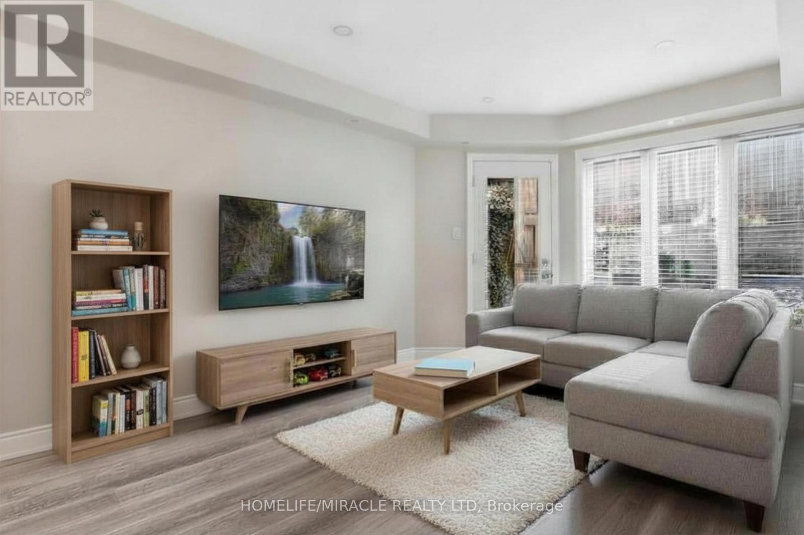 8-01 - 2420 Baronwood Drive, Oakville, Ontario  L6M 0X6 - Photo 9 - W13005812