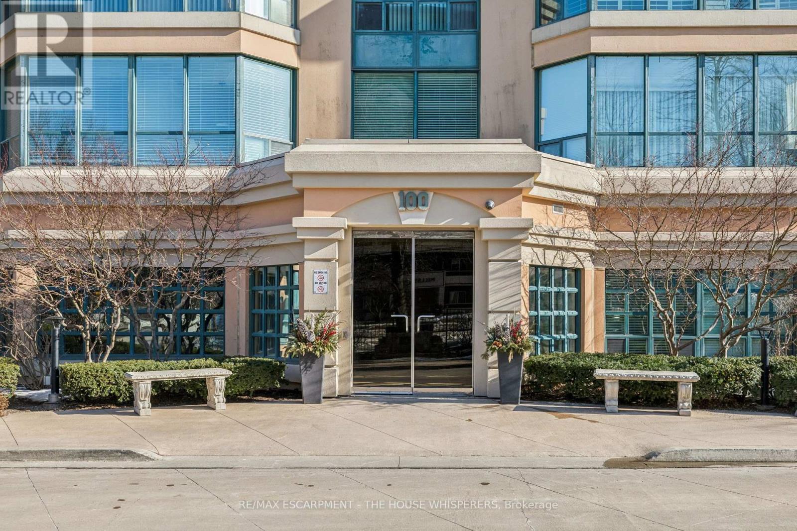 701 - 100 Millside Drive, Milton, Ontario  L9T 5E2 - Photo 3 - W13005814