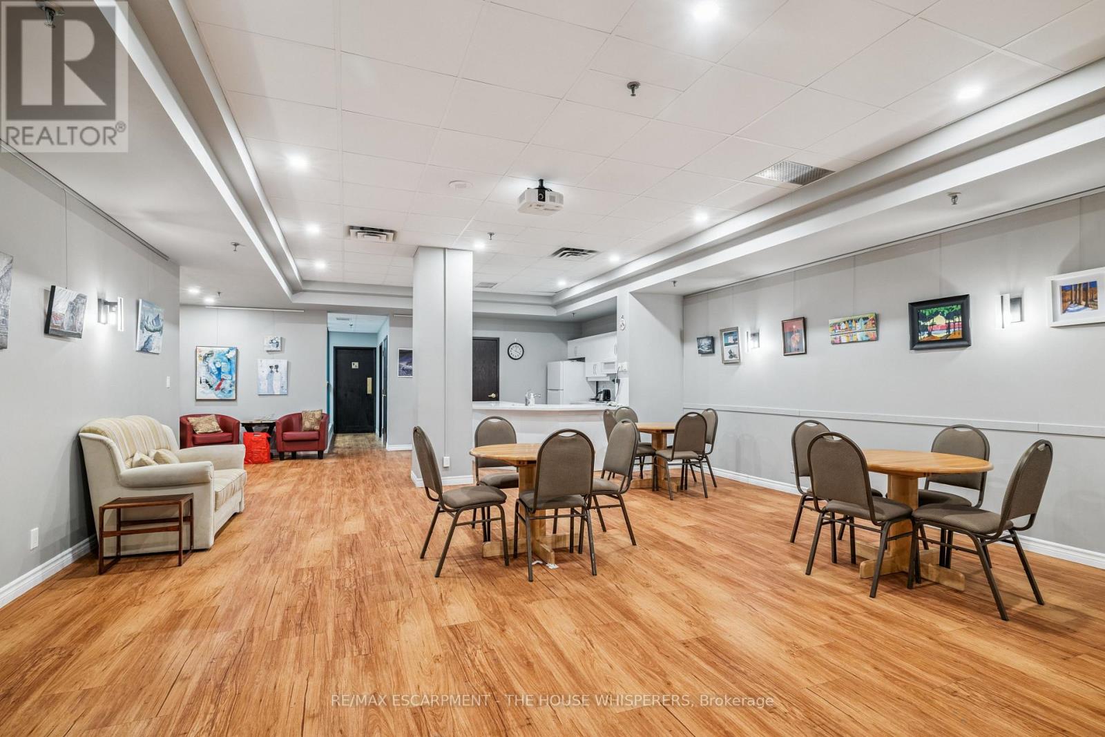 701 - 100 Millside Drive, Milton, Ontario  L9T 5E2 - Photo 34 - W13005814