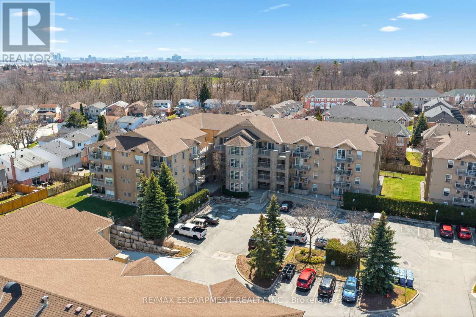 213 - 1820 WALKERS LINE, Burlington, Ontario