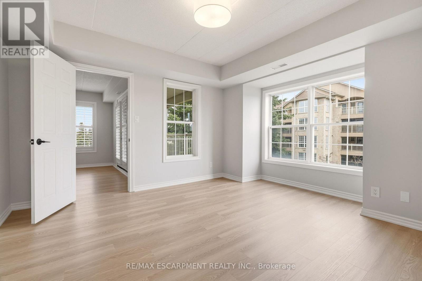 213 - 1820 Walkers Line, Burlington, Ontario  L7M 4V4 - Photo 16 - W13005844