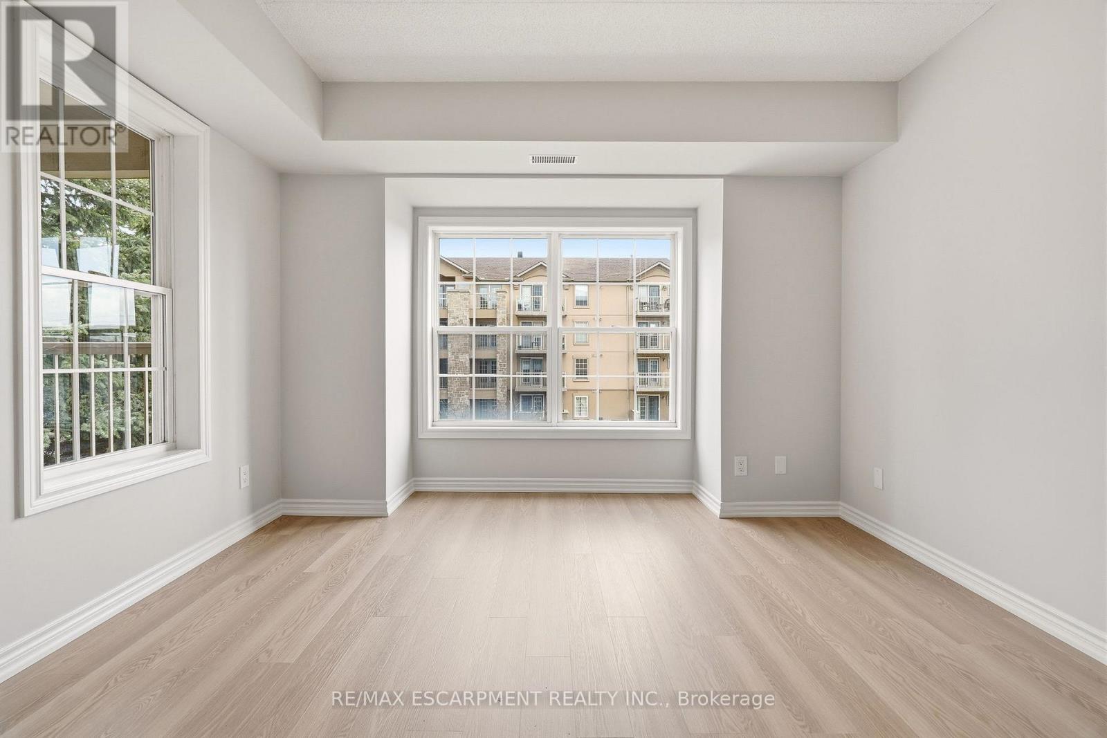 213 - 1820 Walkers Line, Burlington, Ontario  L7M 4V4 - Photo 17 - W13005844