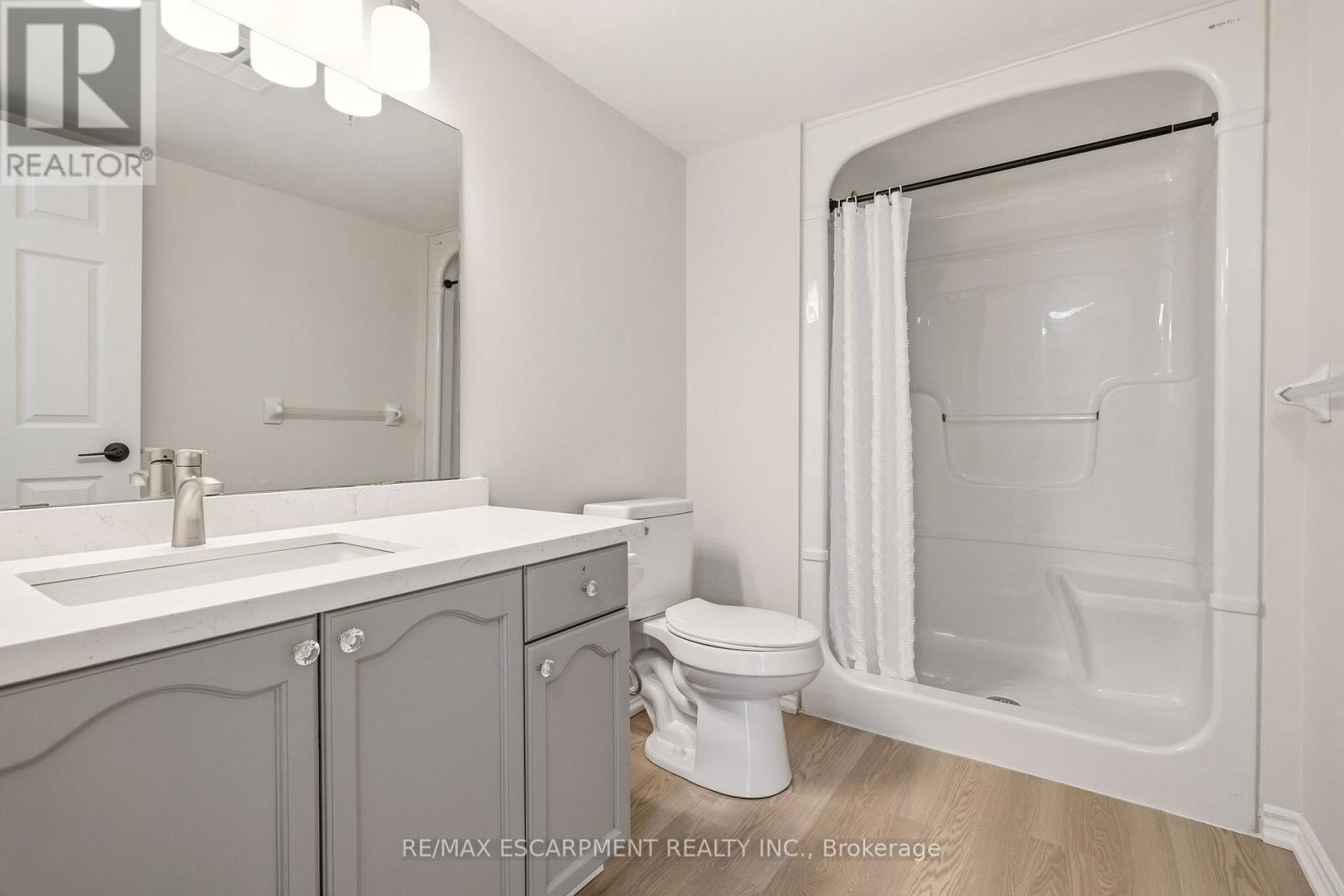 213 - 1820 Walkers Line, Burlington, Ontario  L7M 4V4 - Photo 19 - W13005844