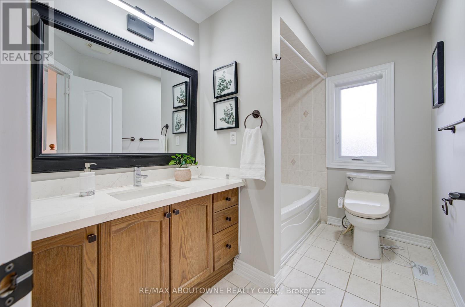 2181 Stratus Drive, Oakville, Ontario  L6M 4W5 - Photo 24 - W13005848