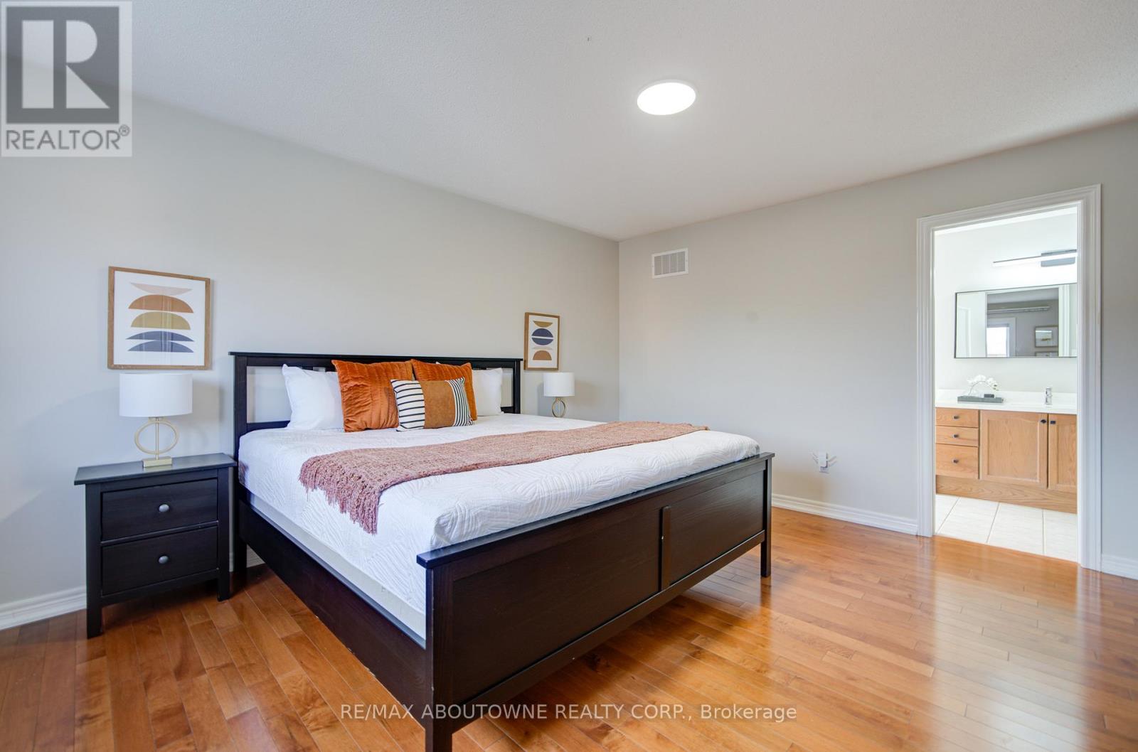 2181 Stratus Drive, Oakville, Ontario  L6M 4W5 - Photo 31 - W13005848