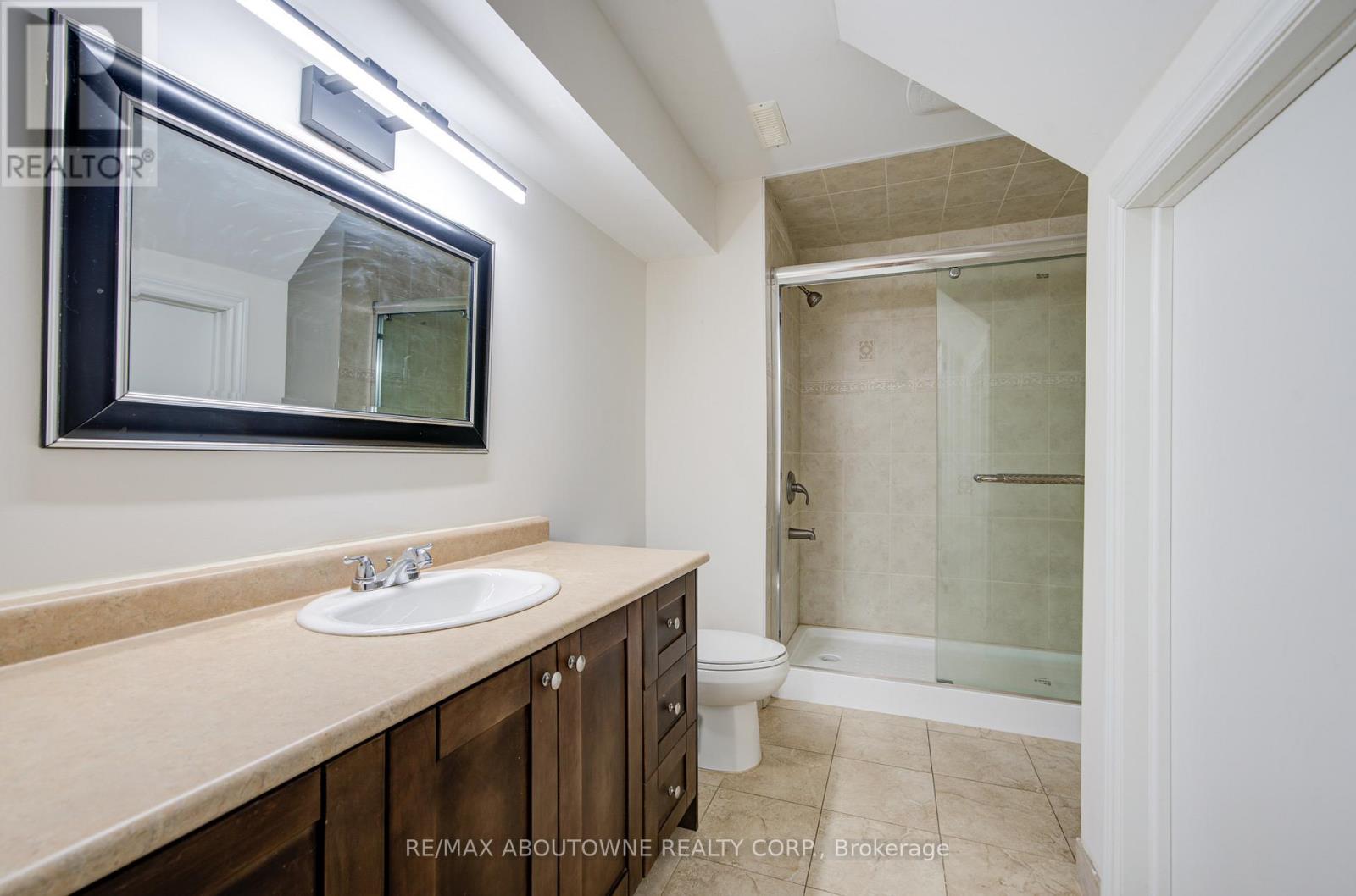 2181 Stratus Drive, Oakville, Ontario  L6M 4W5 - Photo 39 - W13005848