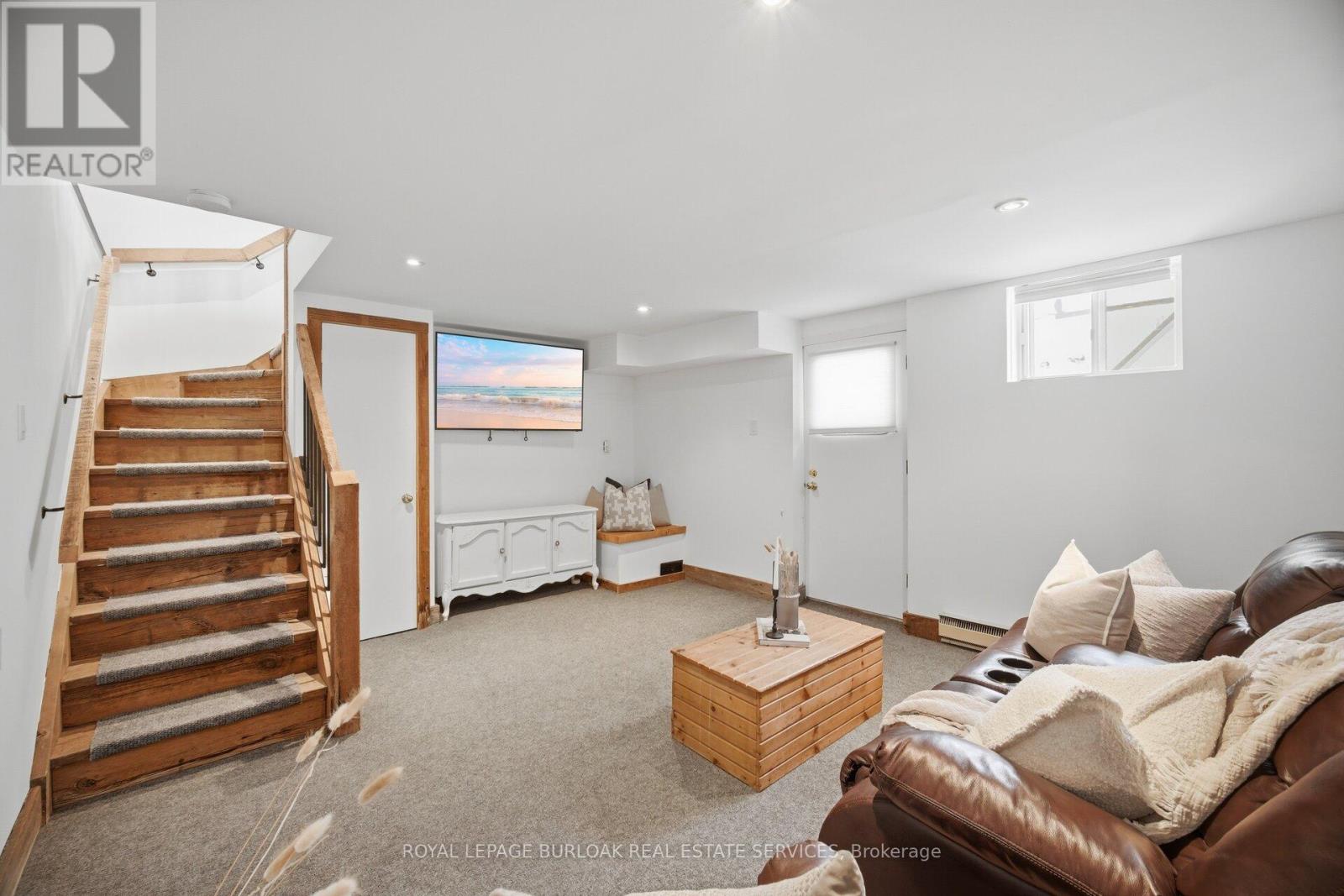 188 White Pines Drive, Burlington, Ontario  L7L 4E4 - Photo 16 - W13005852