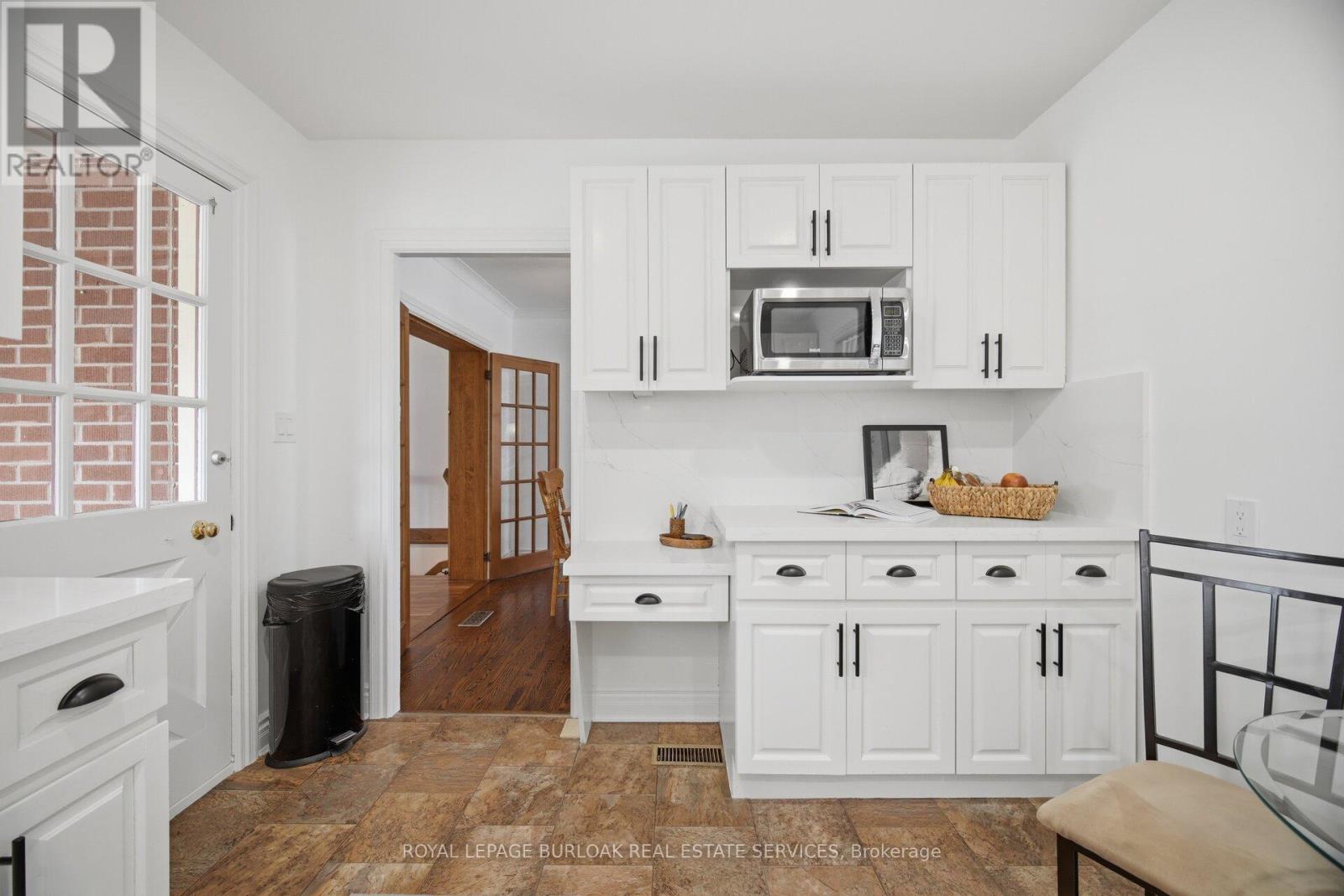 188 White Pines Drive, Burlington, Ontario  L7L 4E4 - Photo 20 - W13005852