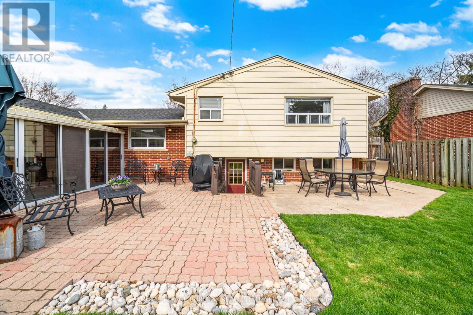 188 White Pines Drive, Burlington, Ontario  L7L 4E4 - Photo 43 - W13005852