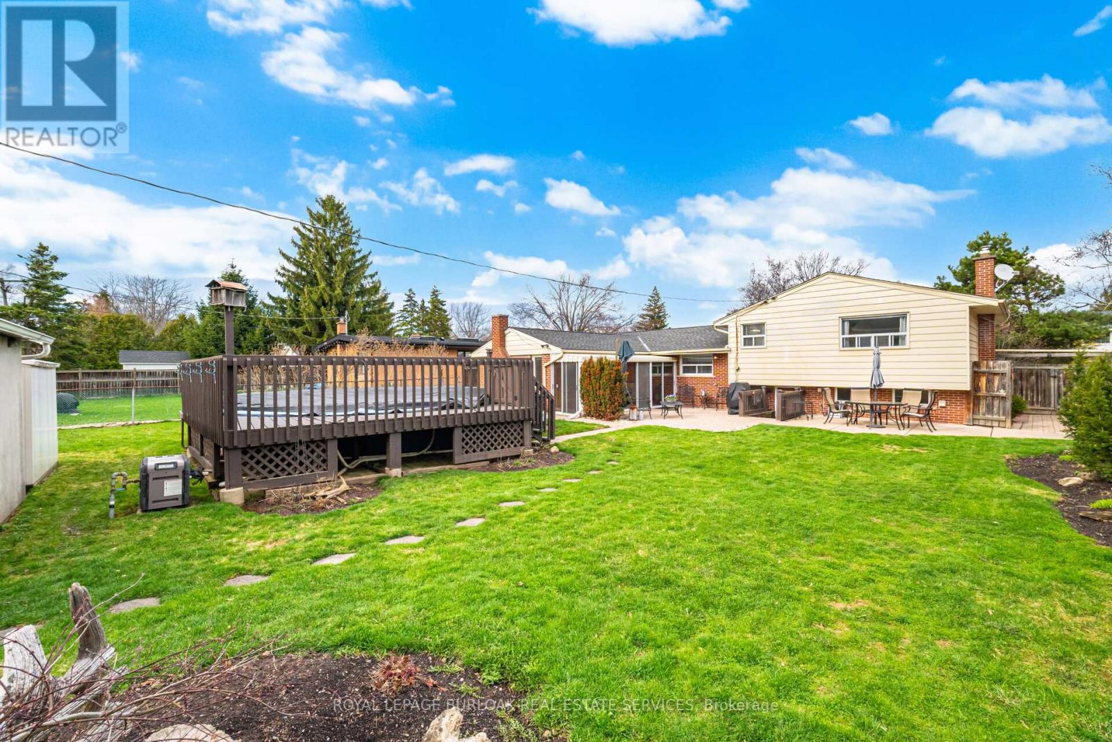 188 White Pines Drive, Burlington, Ontario  L7L 4E4 - Photo 50 - W13005852