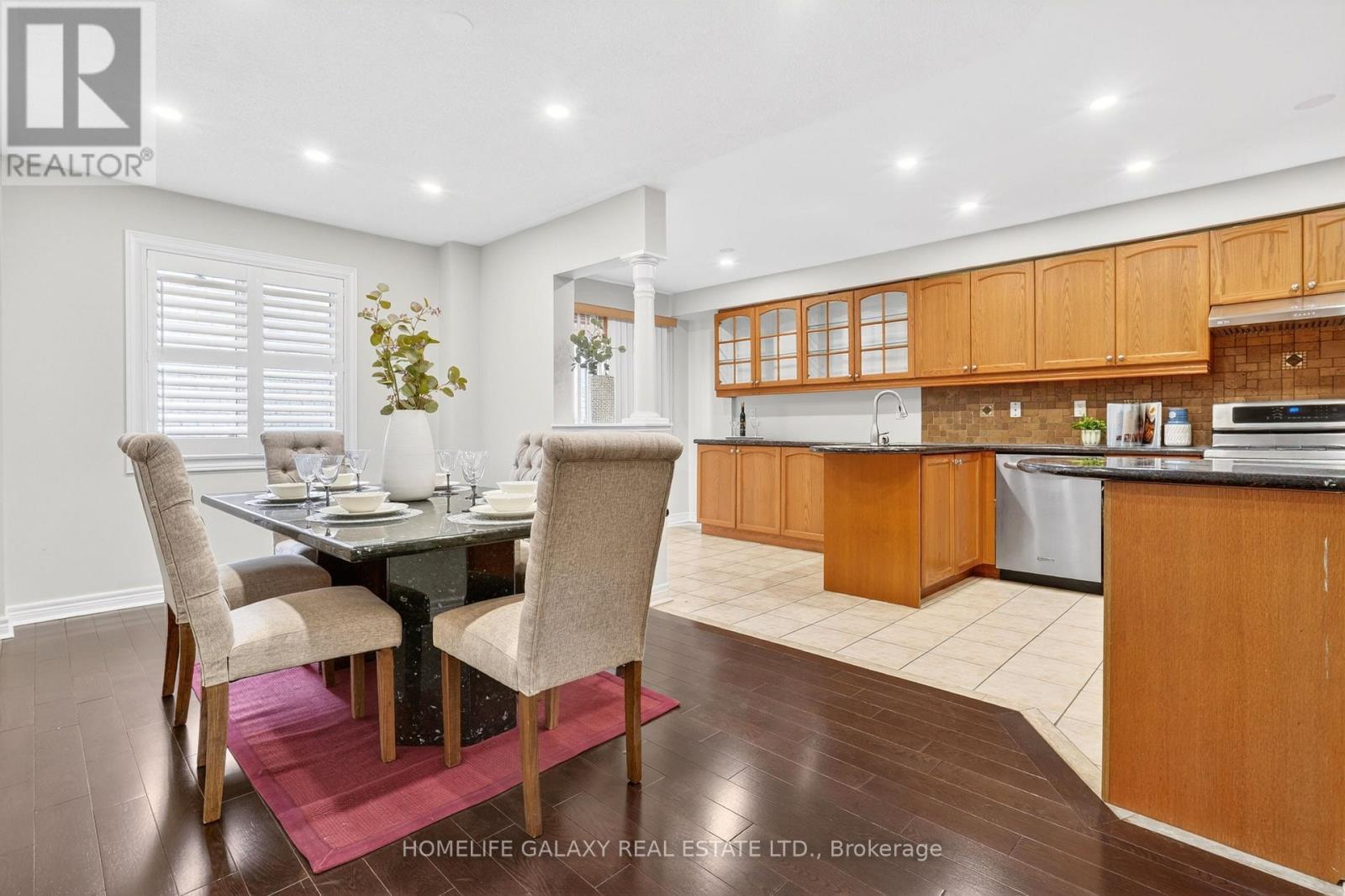 302 Redstone Road, Richmond Hill, Ontario  L4S 2V6 - Photo 10 - N13003488