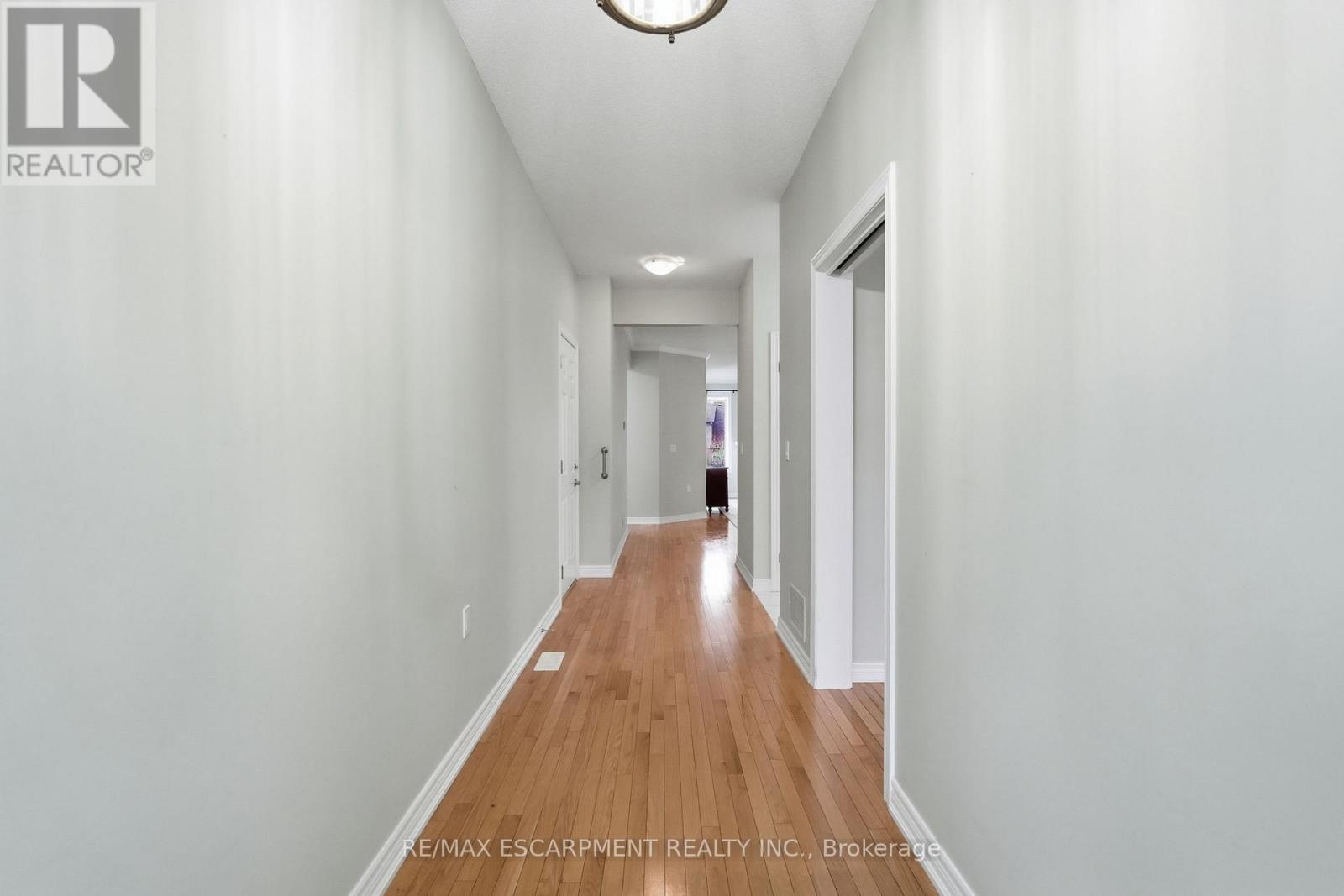 10 - 2165 Itabashi Way, Burlington, Ontario  L7M 0A2 - Photo 5 - W13005908