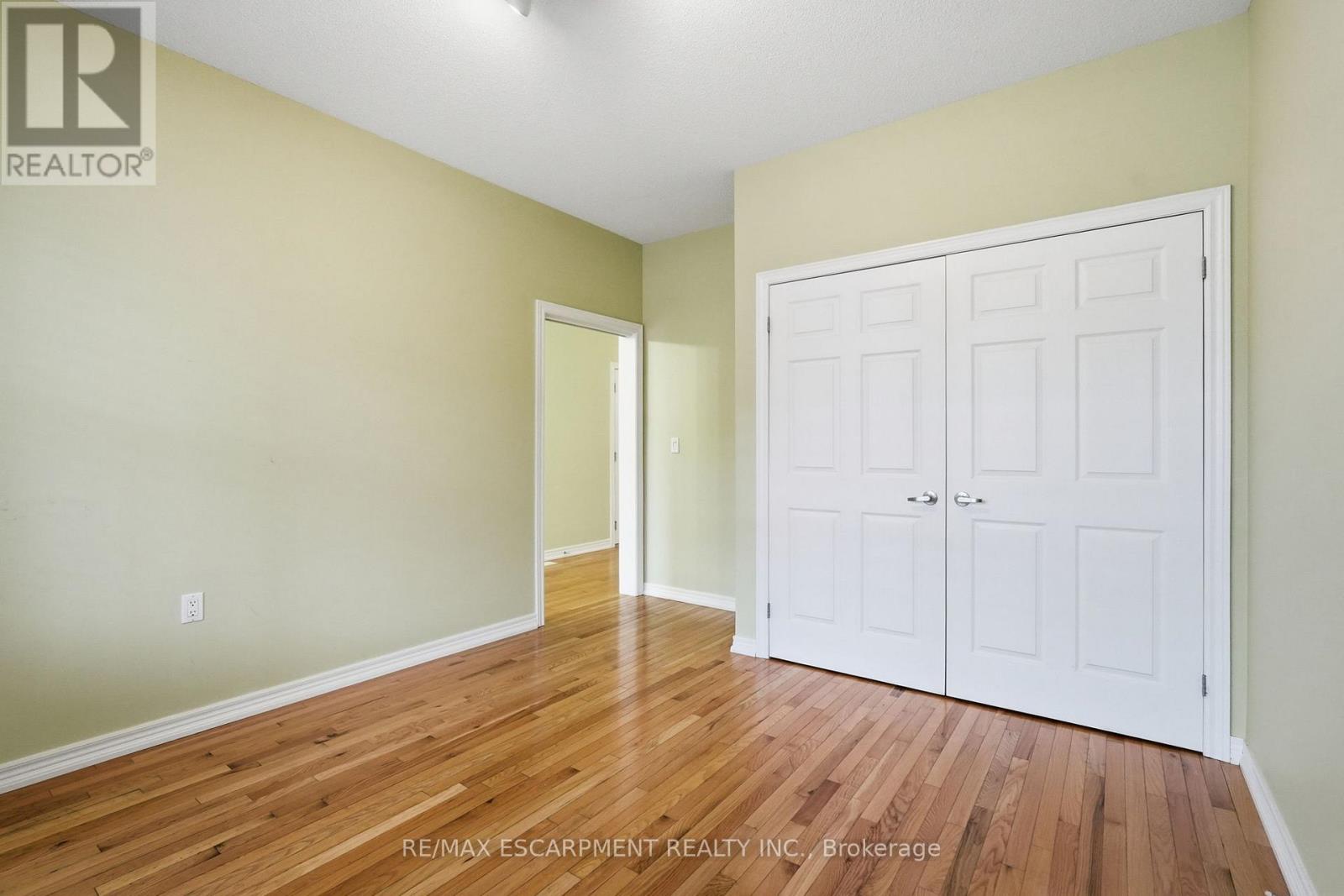 10 - 2165 Itabashi Way, Burlington, Ontario  L7M 0A2 - Photo 8 - W13005908