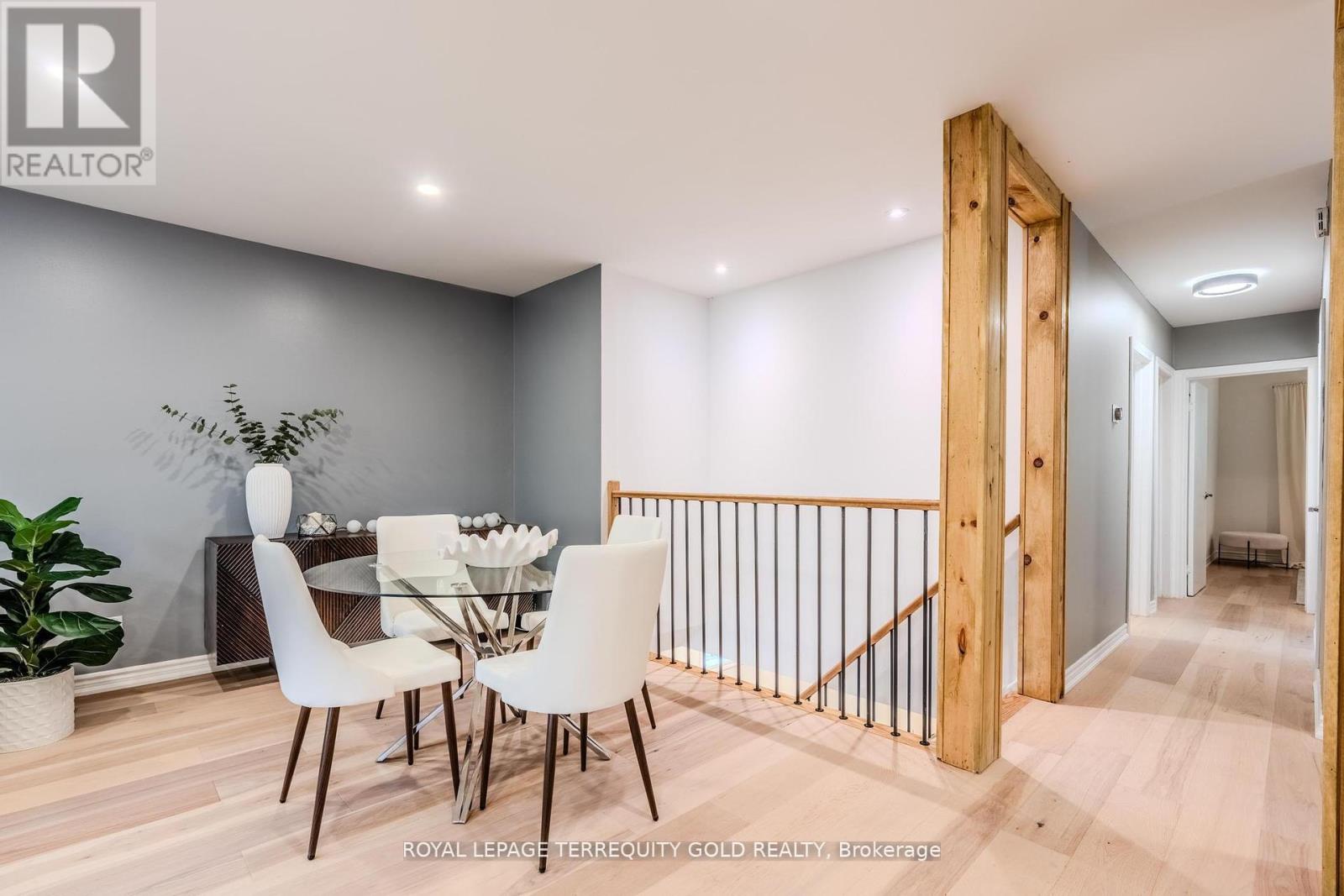 327 River Side Drive, Oakville, Ontario  L6K 3N3 - Photo 21 - W13006060