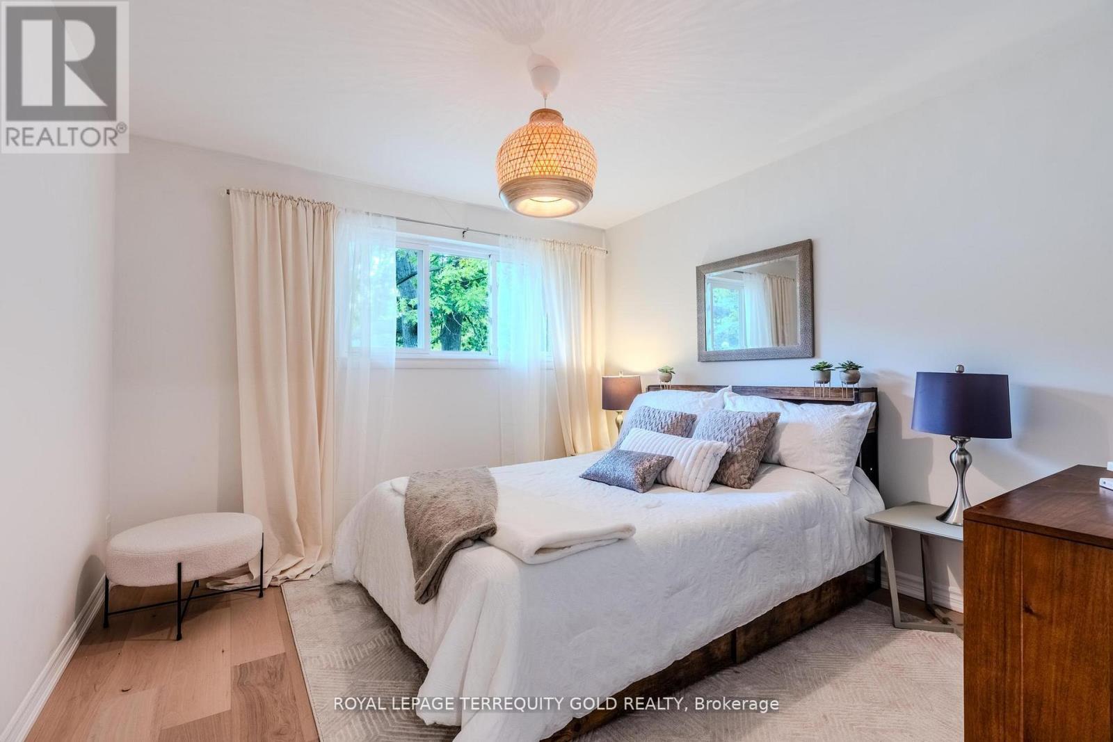 327 River Side Drive, Oakville, Ontario  L6K 3N3 - Photo 28 - W13006060