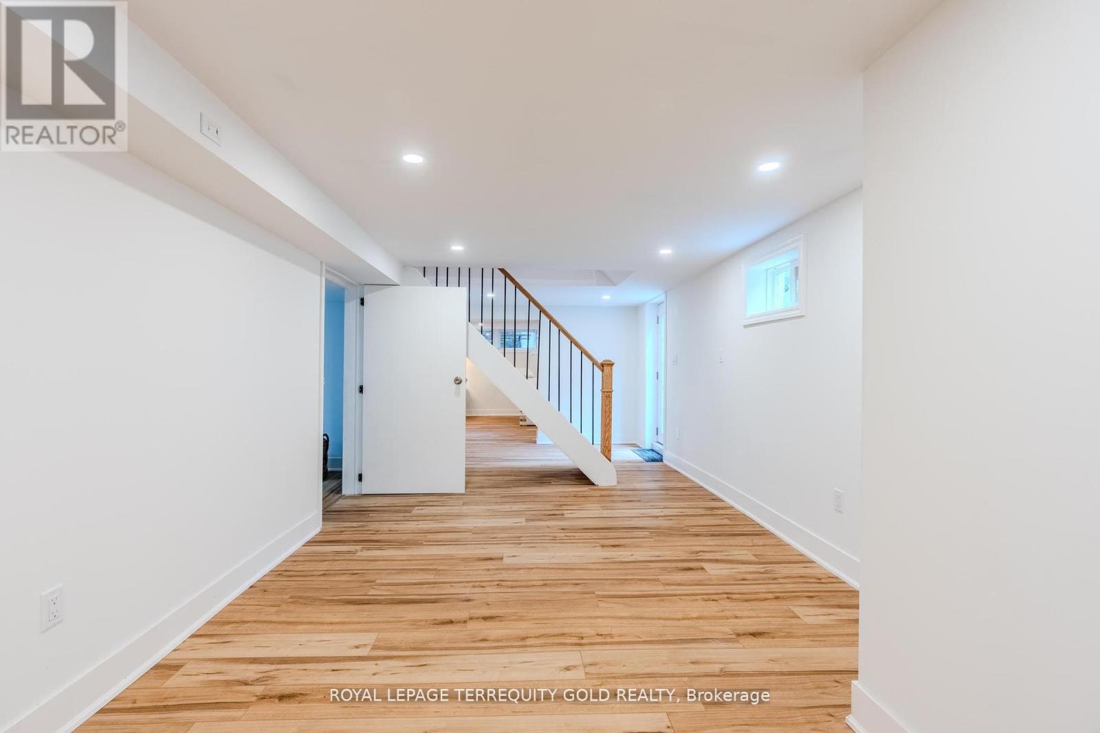 327 River Side Drive, Oakville, Ontario  L6K 3N3 - Photo 34 - W13006060