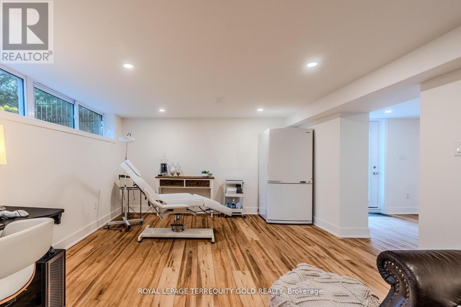 327 River Side Drive, Oakville, Ontario  L6K 3N3 - Photo 39 - W13006060