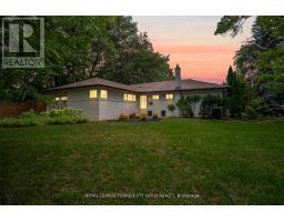 327 RIVER SIDE DRIVE, Oakville, Ontario