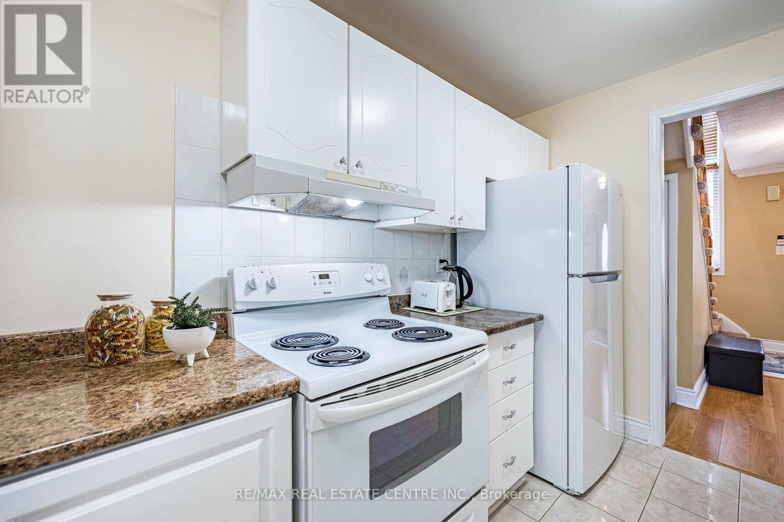 1 Northgate Boulevard, Brampton, Ontario  L6S 4G6 - Photo 11 - W13006074