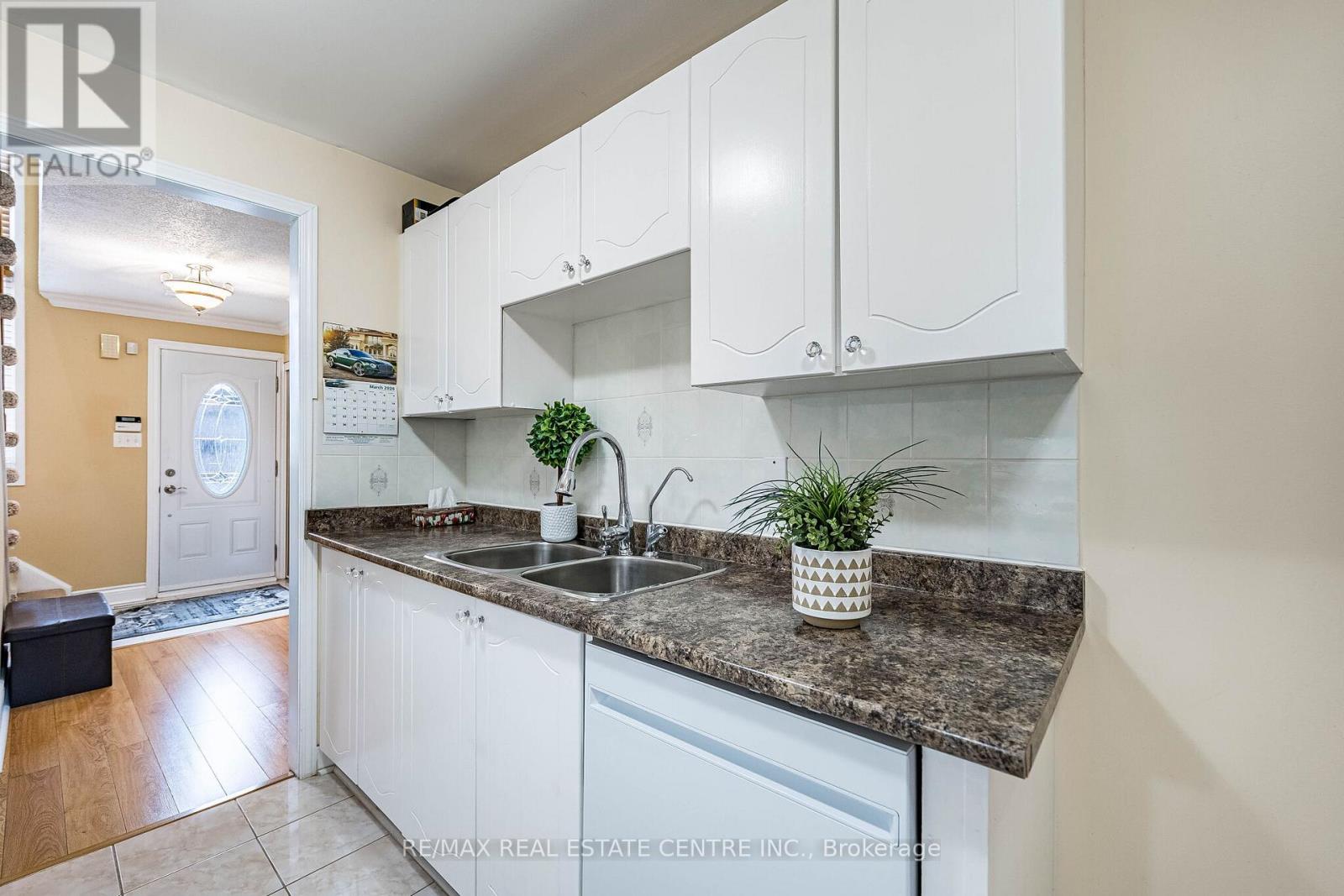 1 Northgate Boulevard, Brampton, Ontario  L6S 4G6 - Photo 12 - W13006074