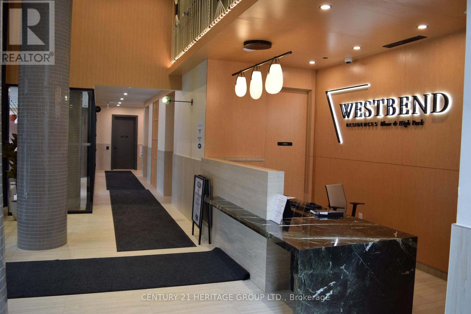 1006 - 1660 Bloor Street W, Toronto, Ontario  M6P 0C6 - Photo 2 - W13006078