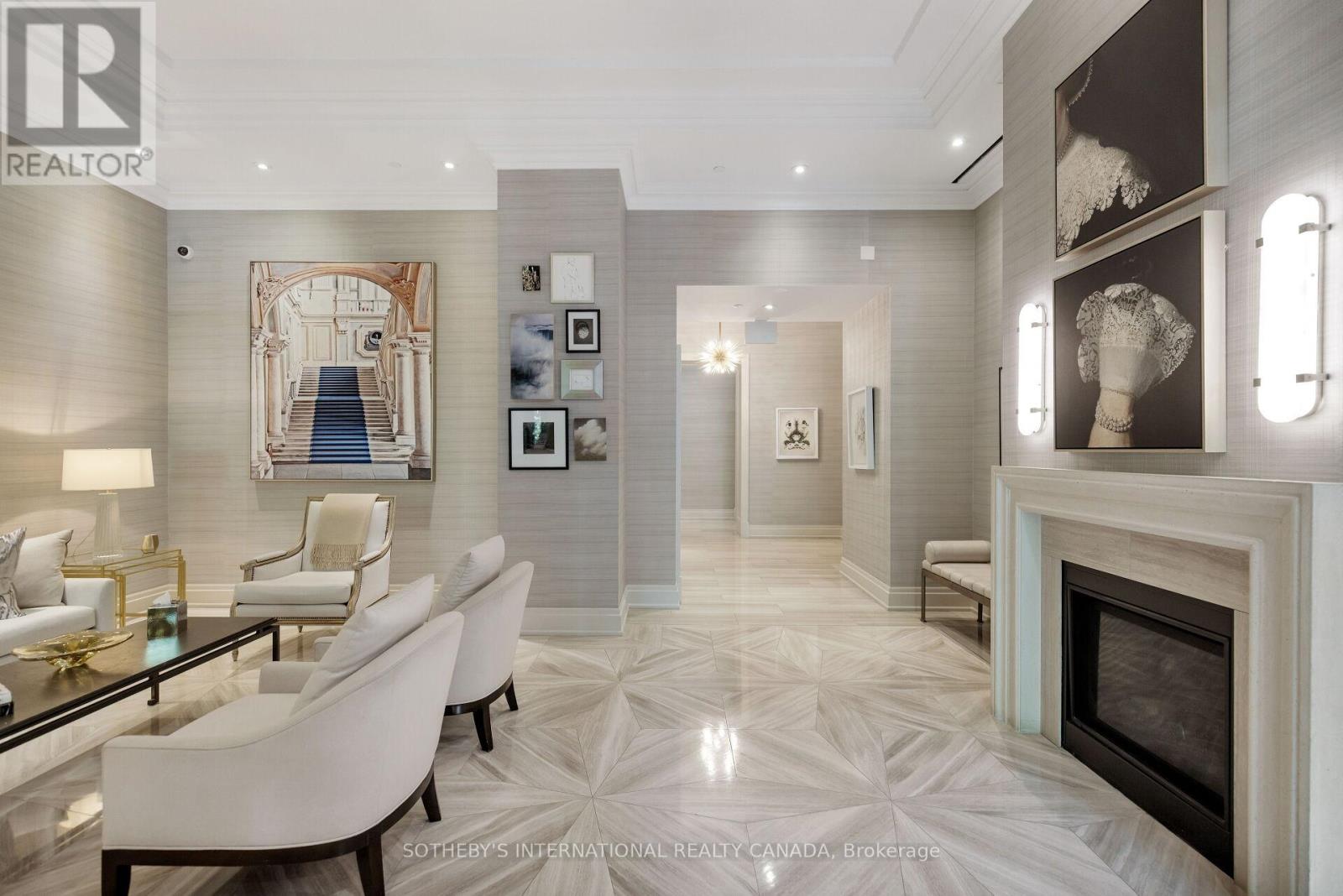 Th 2 - 4 The Kingsway, Toronto, Ontario  M8X 2T1 - Photo 43 - W13006082