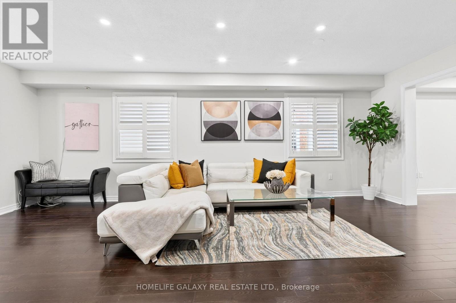 302 Redstone Road, Richmond Hill, Ontario  L4S 2V6 - Photo 8 - N13003488