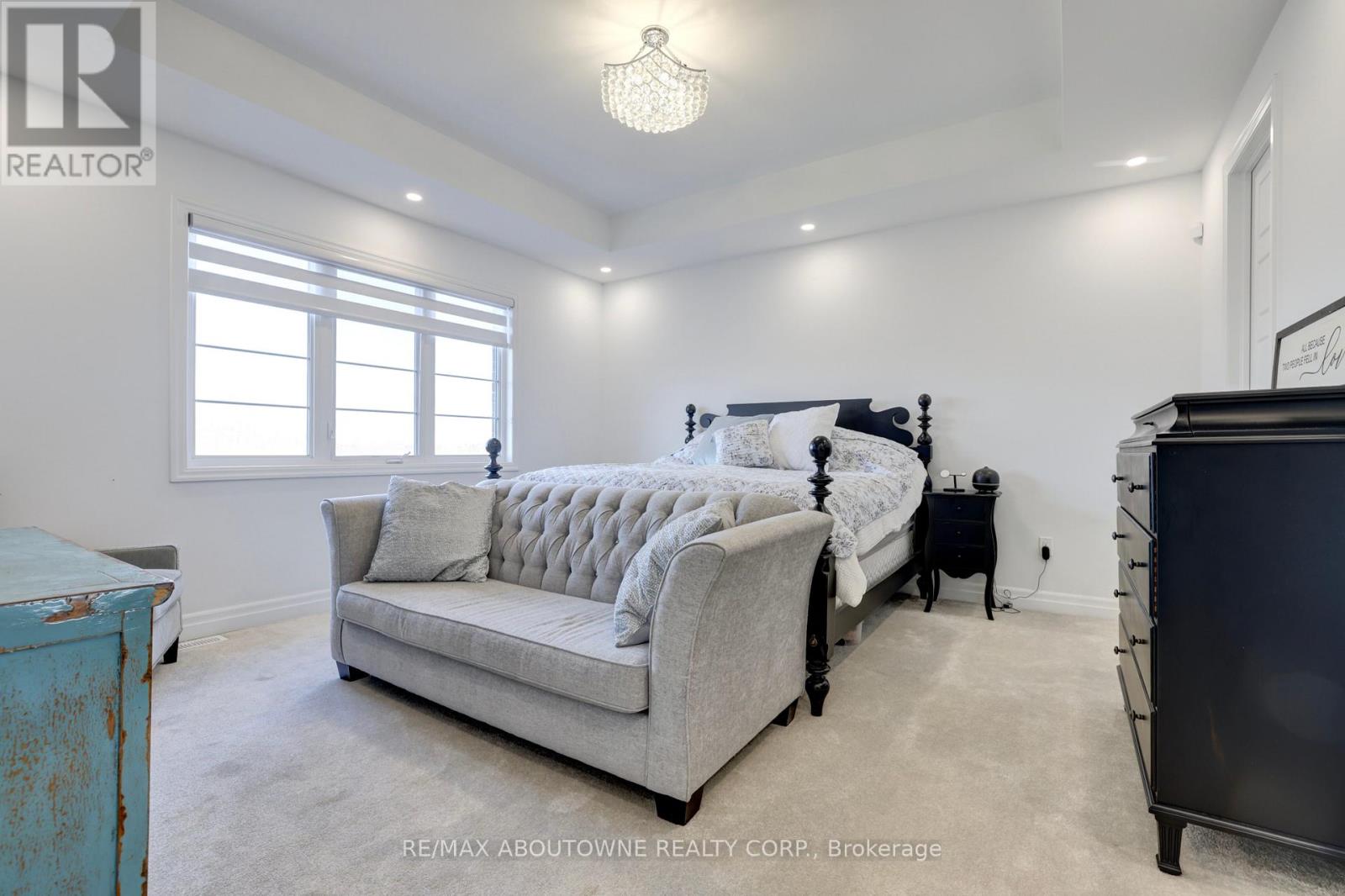 1416 Ford Strathy Crescent S, Oakville, Ontario  L6H 6E3 - Photo 29 - W13004494