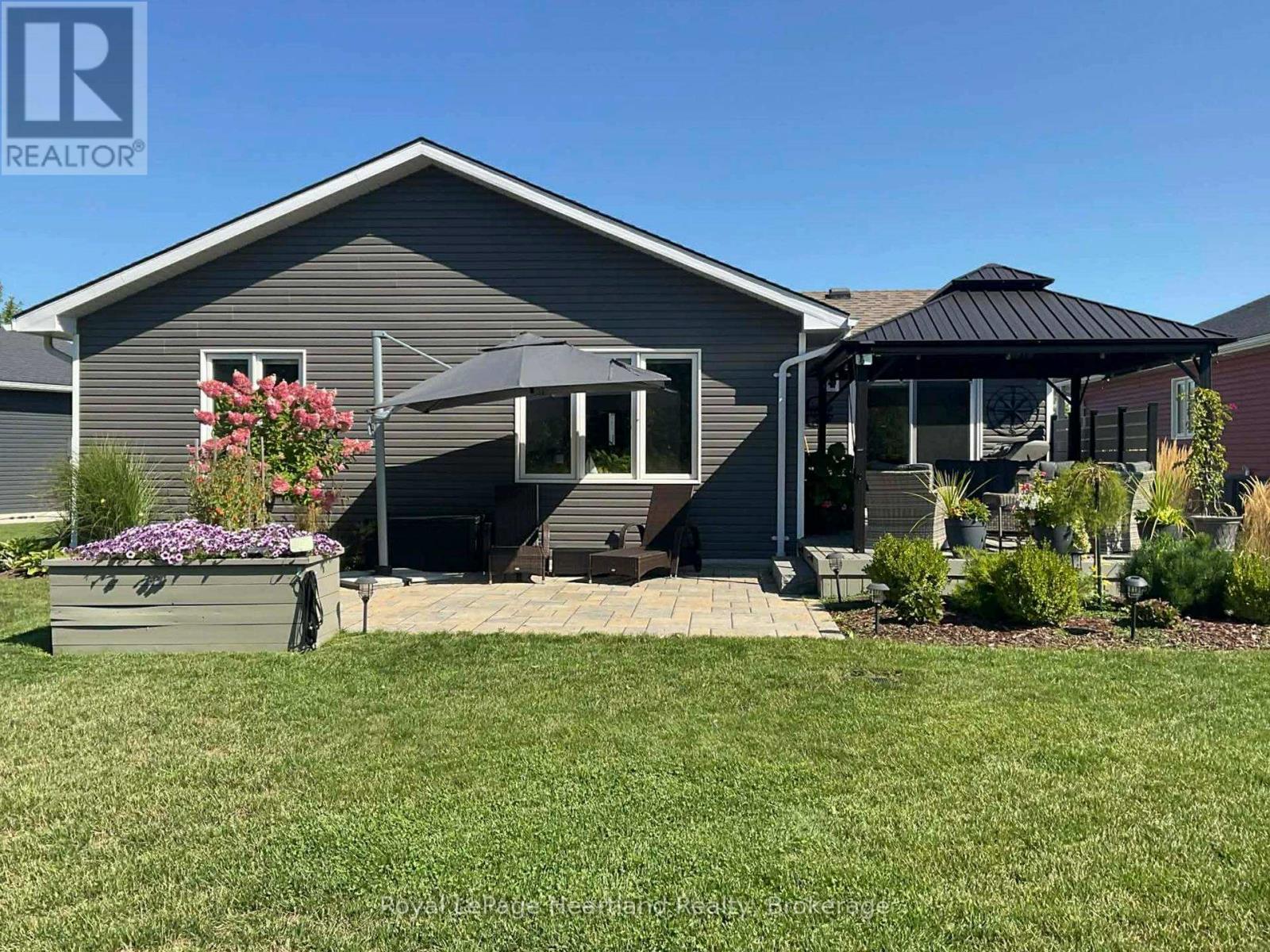 33 Lake Breeze Drive, Ashfield-Colborne-Wawanosh, Ontario  N7A 0B7 - Photo 29 - X12823884