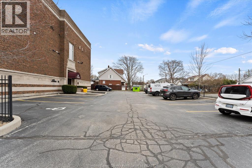 647 Irvine Unit# 303, Windsor, Ontario  N8X 2T4 - Photo 30 - 26008316