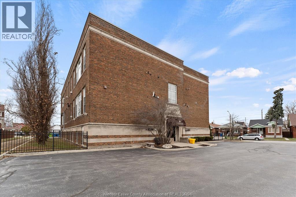 647 Irvine Unit# 303, Windsor, Ontario  N8X 2T4 - Photo 32 - 26008316