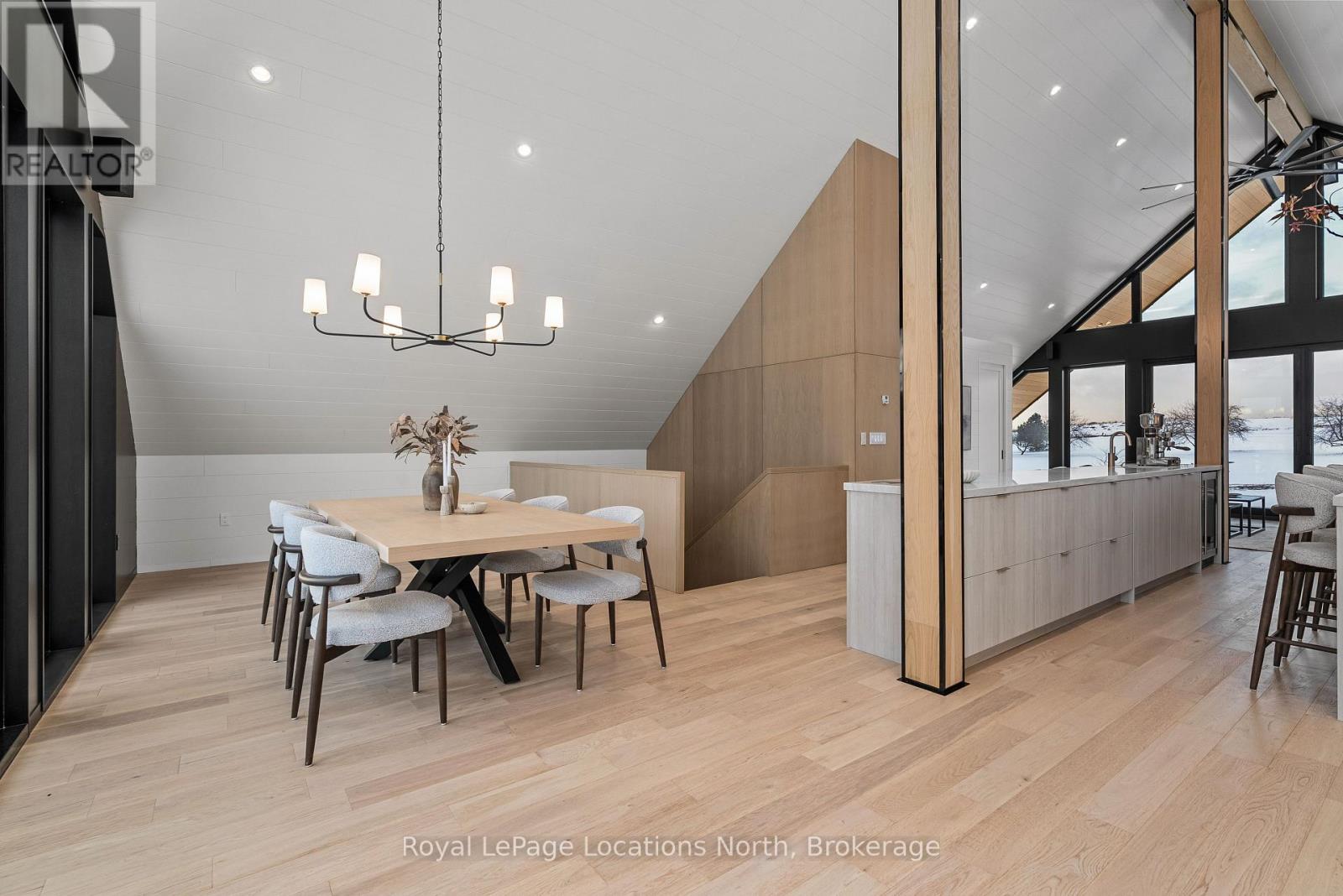 111 Slabtown Road, Blue Mountains, Ontario  N0H 1J0 - Photo 4 - X12616098