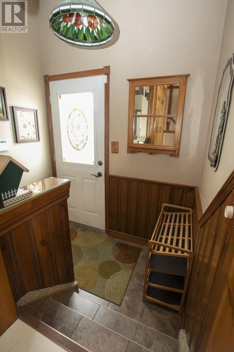 149 Denwood Dr, Sault Ste. Marie, Ontario  P6A 5R4 - Photo 6 - SM260657