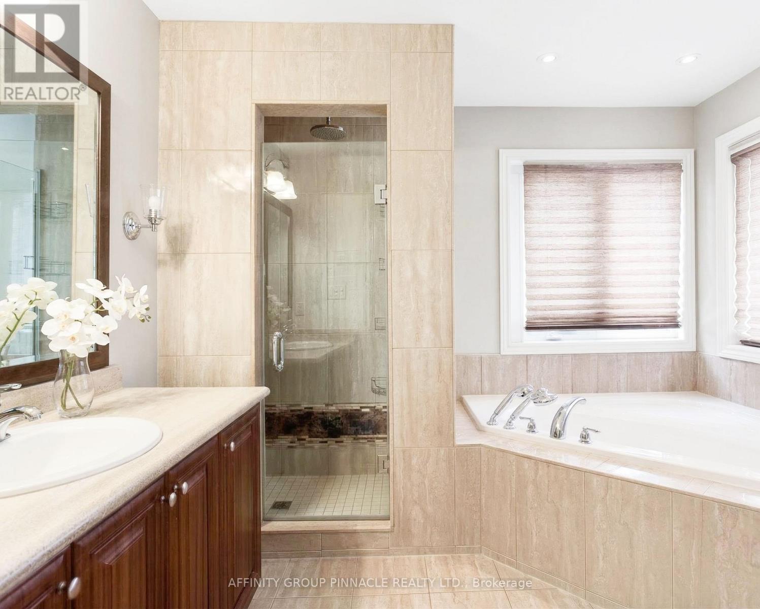 31 Ellis Crescent, Kawartha Lakes, Ontario  K9V 0A5 - Photo 31 - X12928320